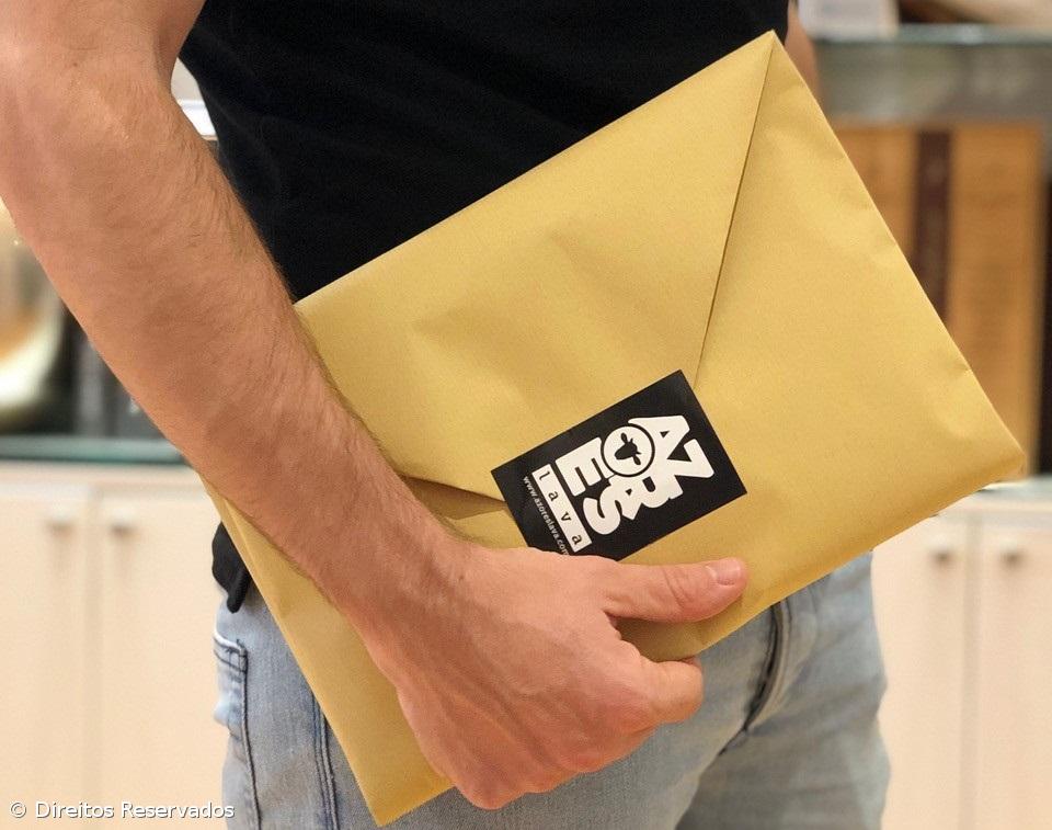 Designer açoriano lança marca têxtil “AZORESlava” – Imagem 1