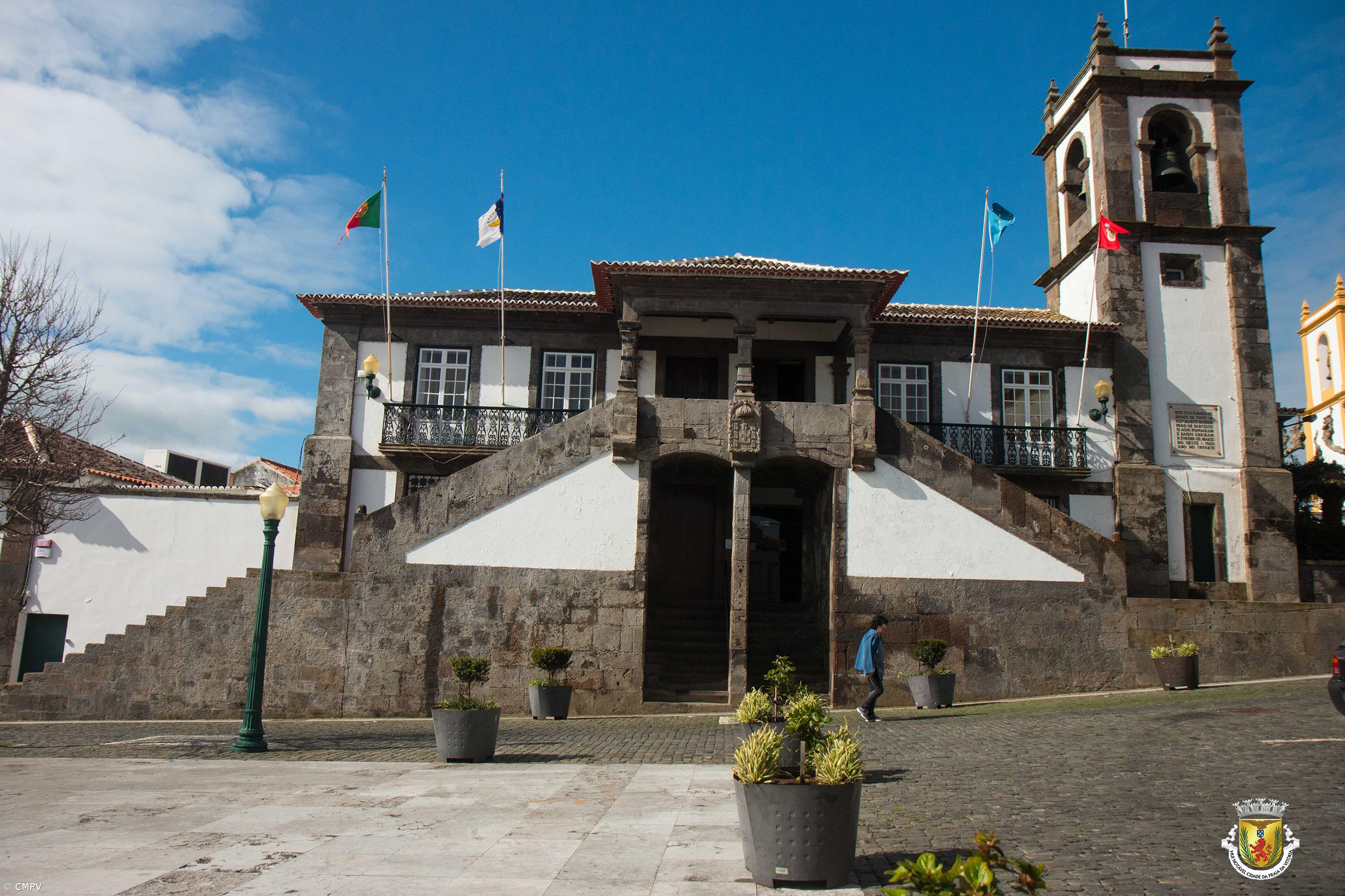 Furtados dois computadores na Câmara da Praia da Vitória – Imagem 1