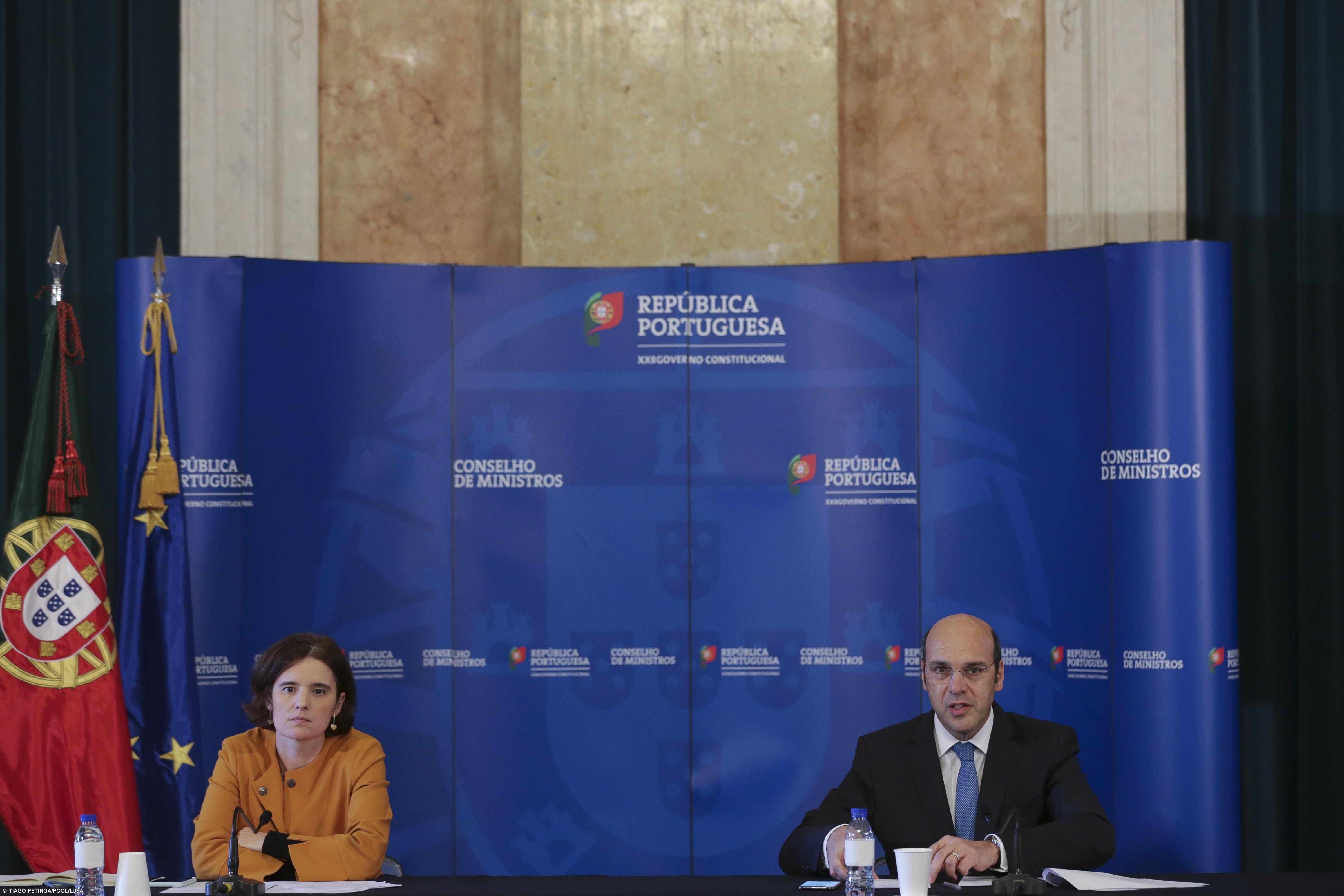 'Lay-off' simplificado entra hoje em vigor – Imagem 1