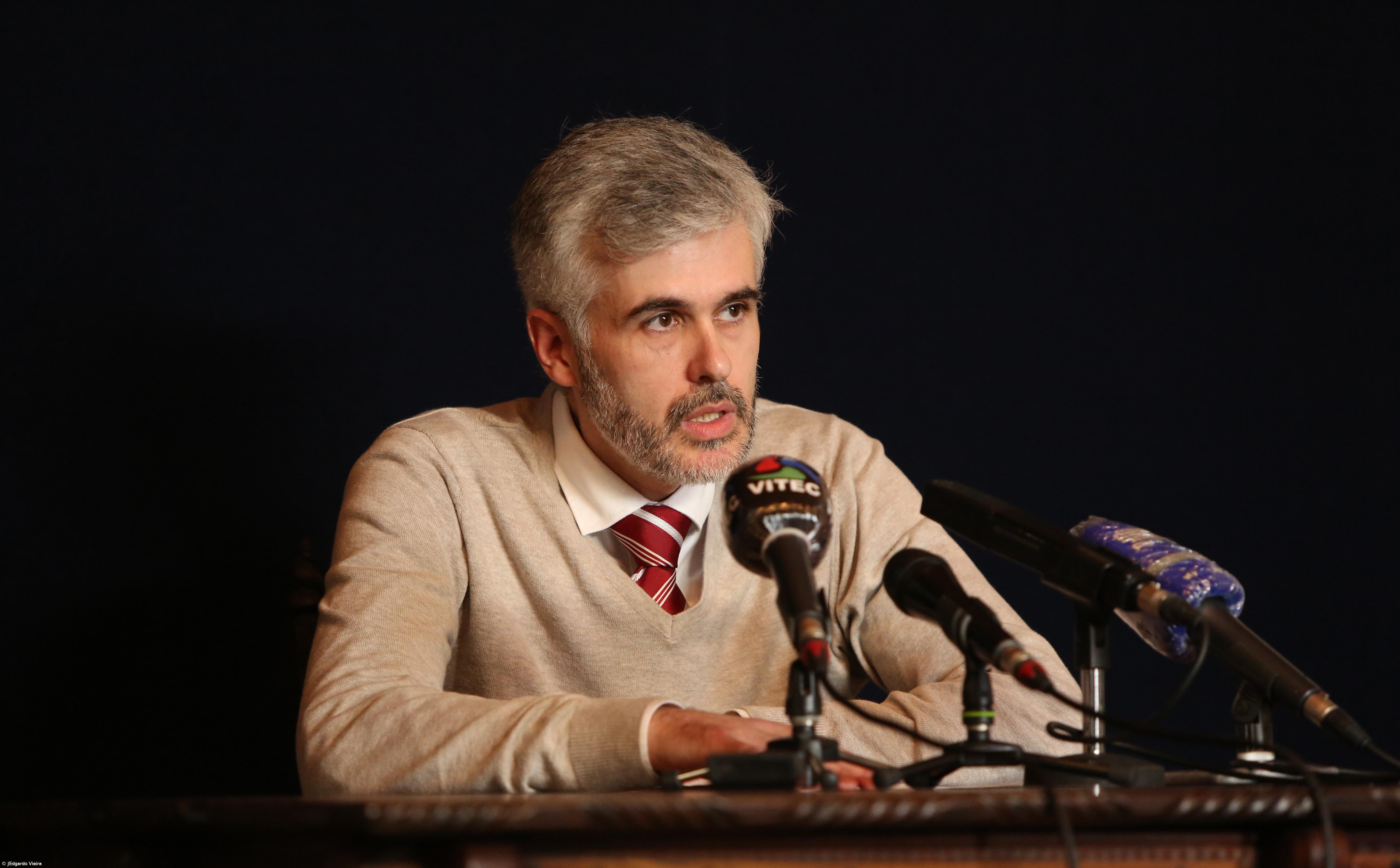 Açores registam 26 casos suspeitos, 25 casos positivos e 2090 vigilâncias ativas – Imagem 1