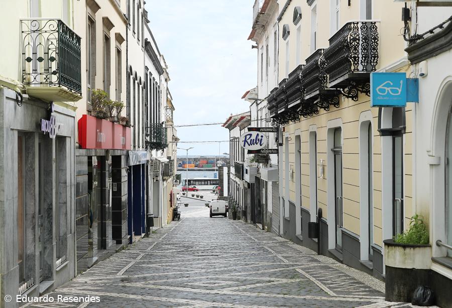Indústria e comércio de São Miguel reabrem sexta-feira, administração regional na segunda-feira – Imagem 1
