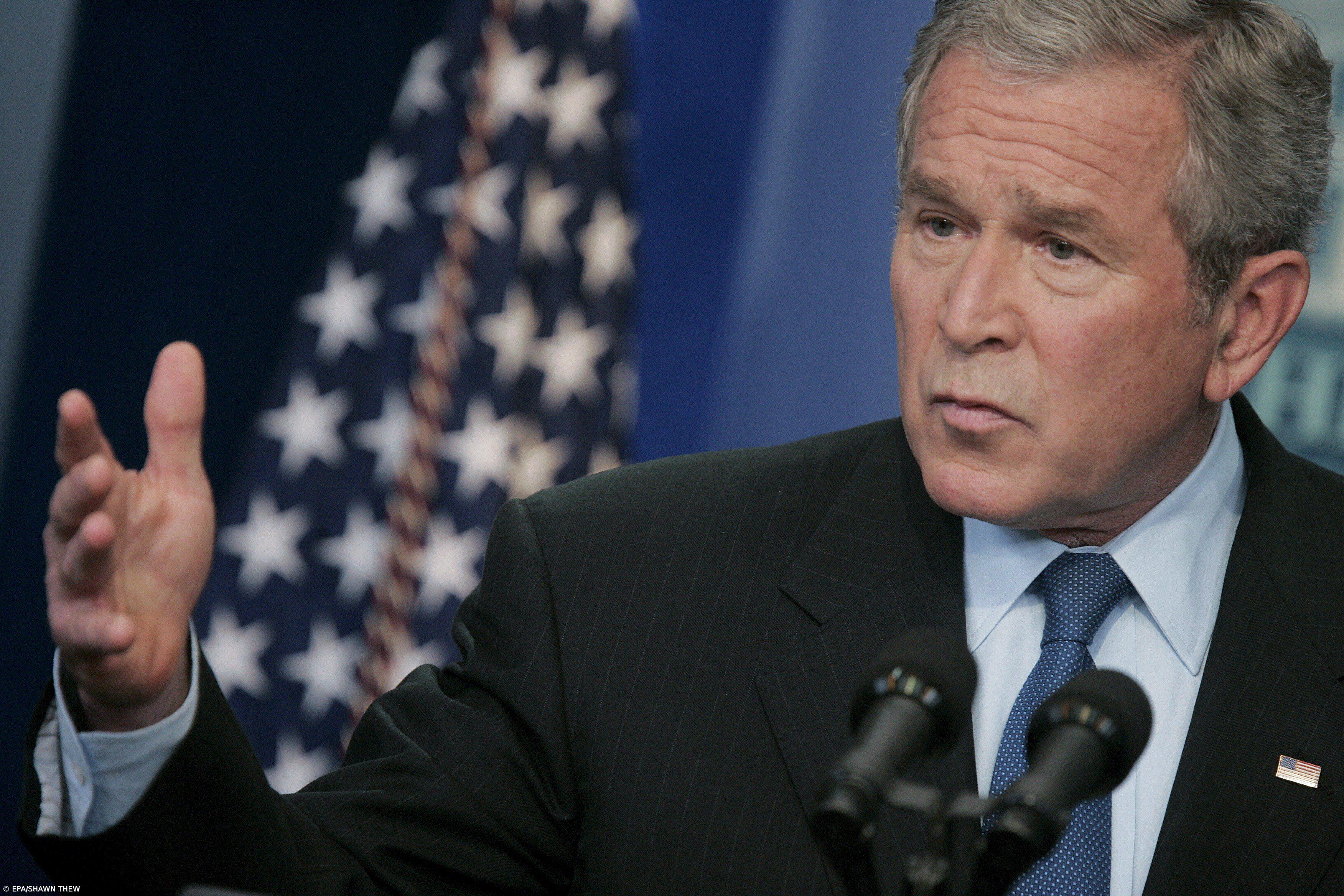 Bush promete cooperar com Obama na transição – Imagem 1