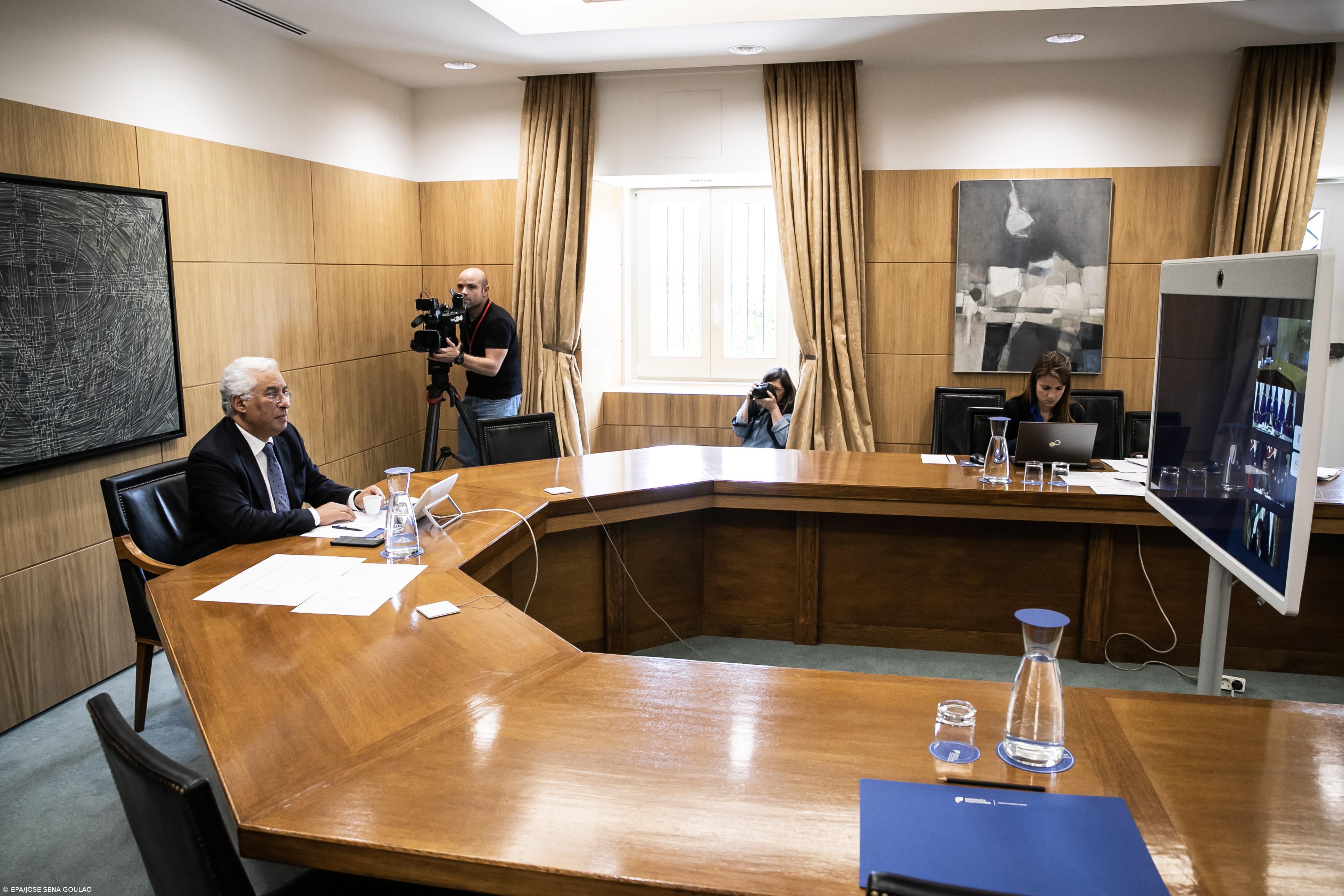 Unanimidade a 27 para financiar fundo de recuperação com dívida europeia – Imagem 1