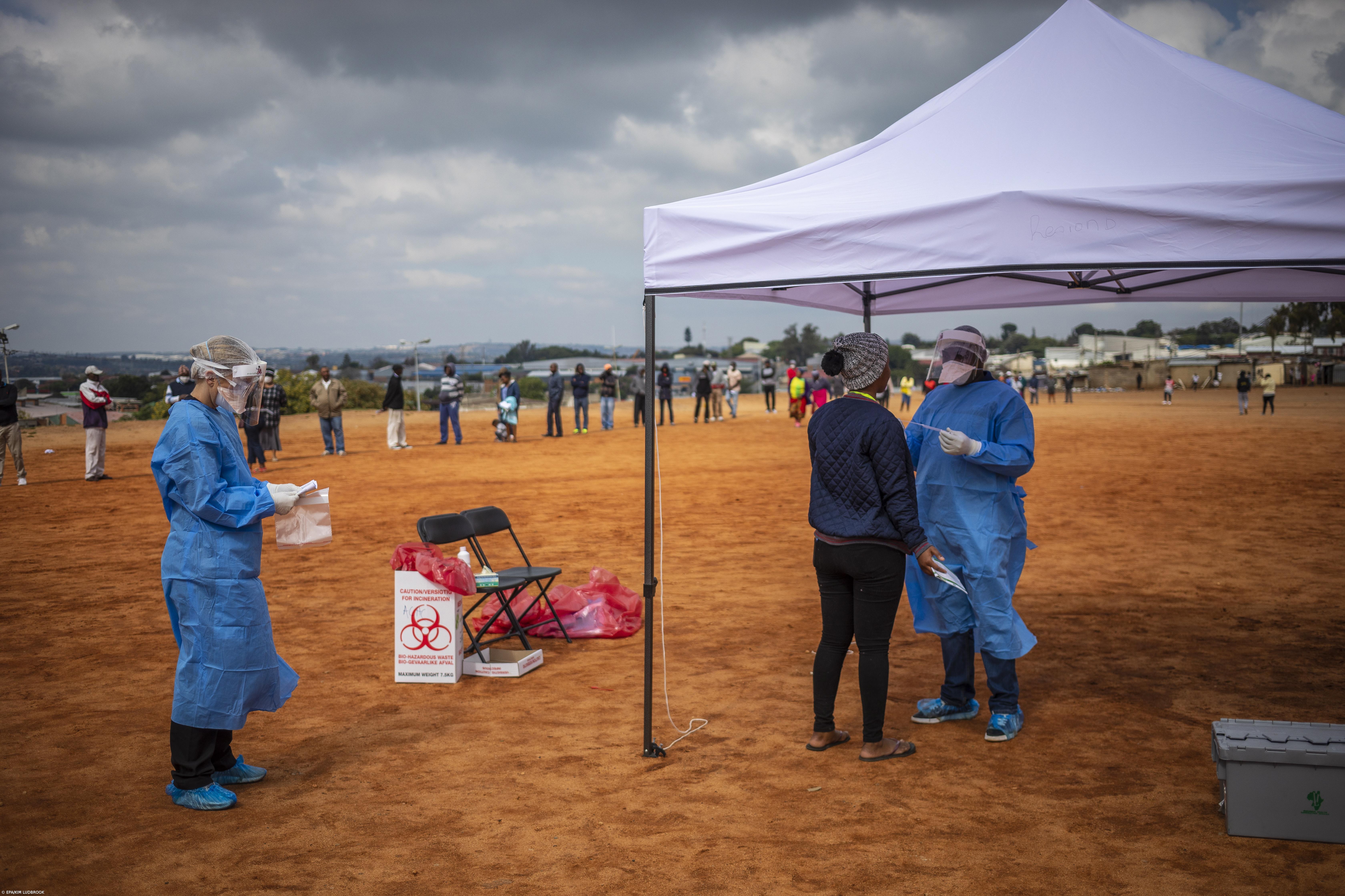 Número de mortos em África sobe para 2.912 em mais de 91 mil casos – Imagem 1