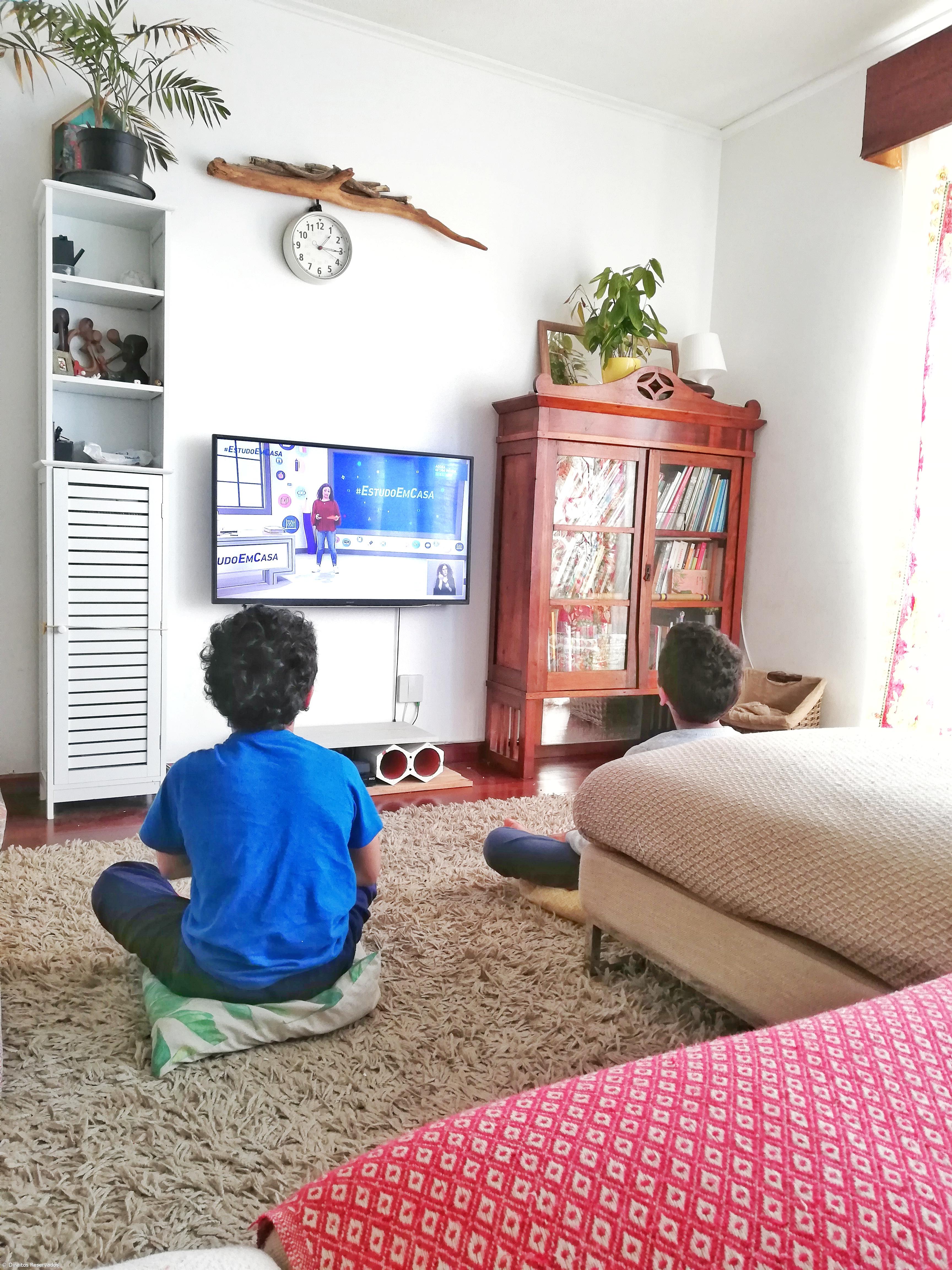 Os dias ‘loucos’ das famílias em tempos de telescola – Imagem 3
