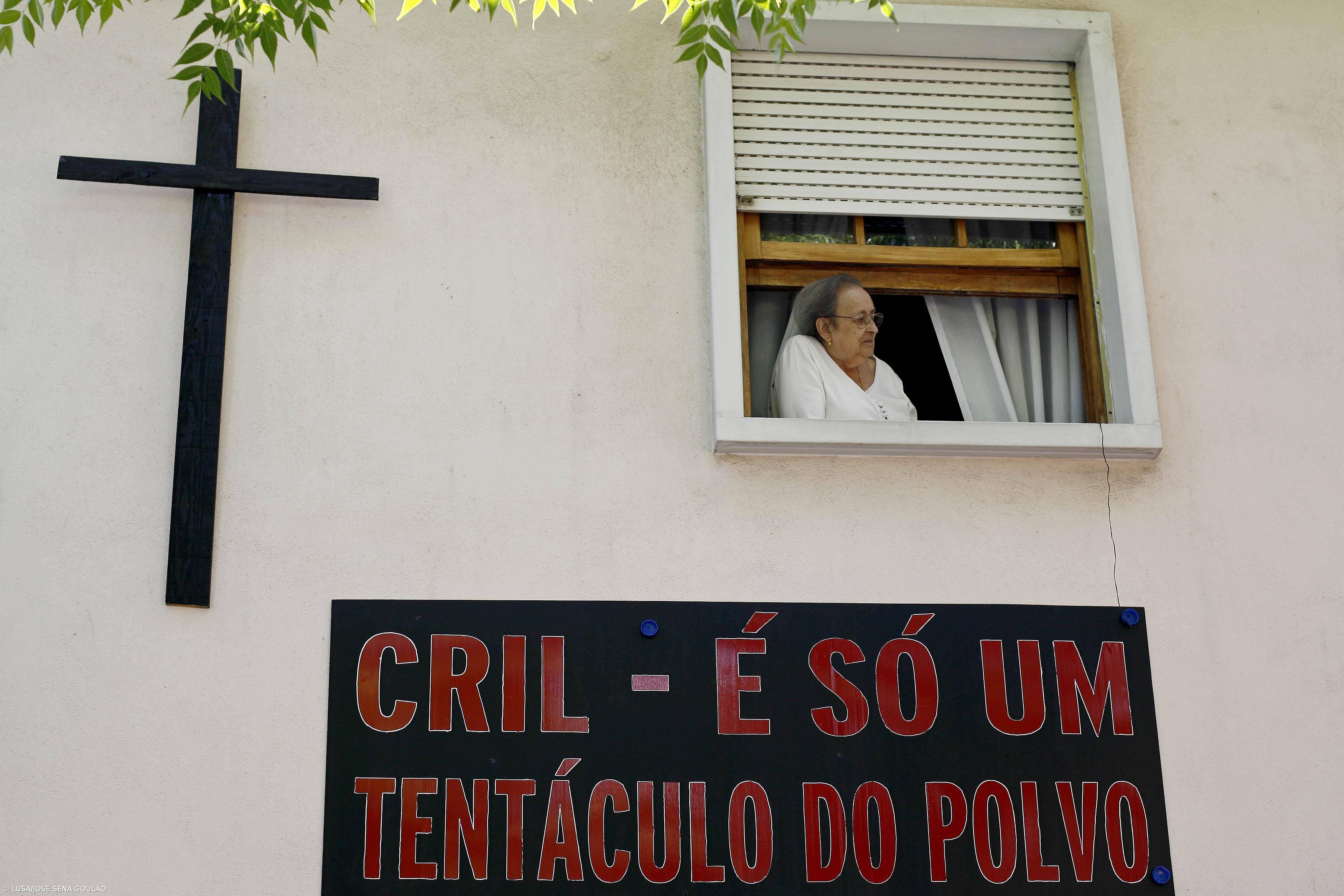 Moradores da CRIL recusam desocupar casas apesar de demolição prevista – Imagem 1