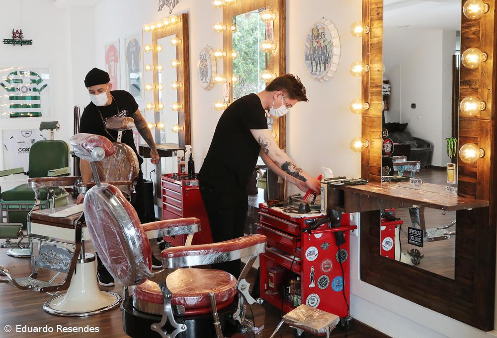 Indústria e comércio de São Miguel reabrem sexta-feira, administração regional na segunda-feira – Imagem 5