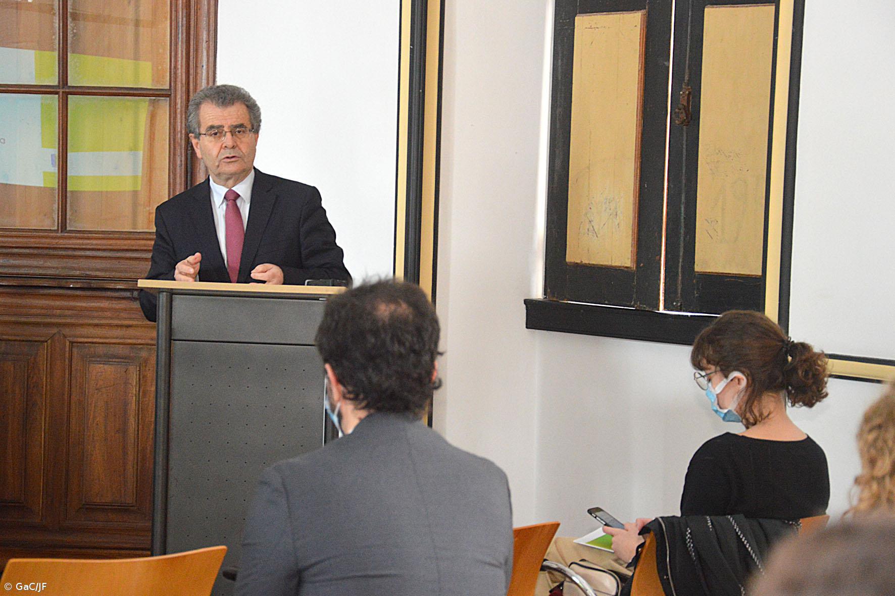 “Ler Açores” quer combater a iliteracia promovendo a leitura em todas as idades – Imagem 1