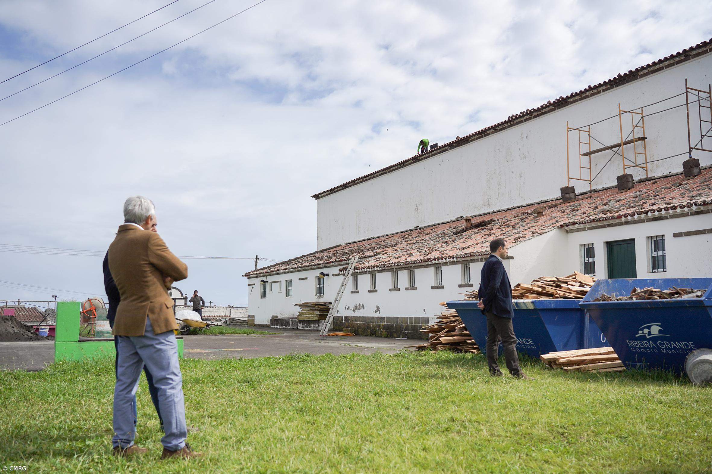 Câmara da Ribeira Grande investe 300 mil euros em obras de manutenção nas escolas – Imagem 5