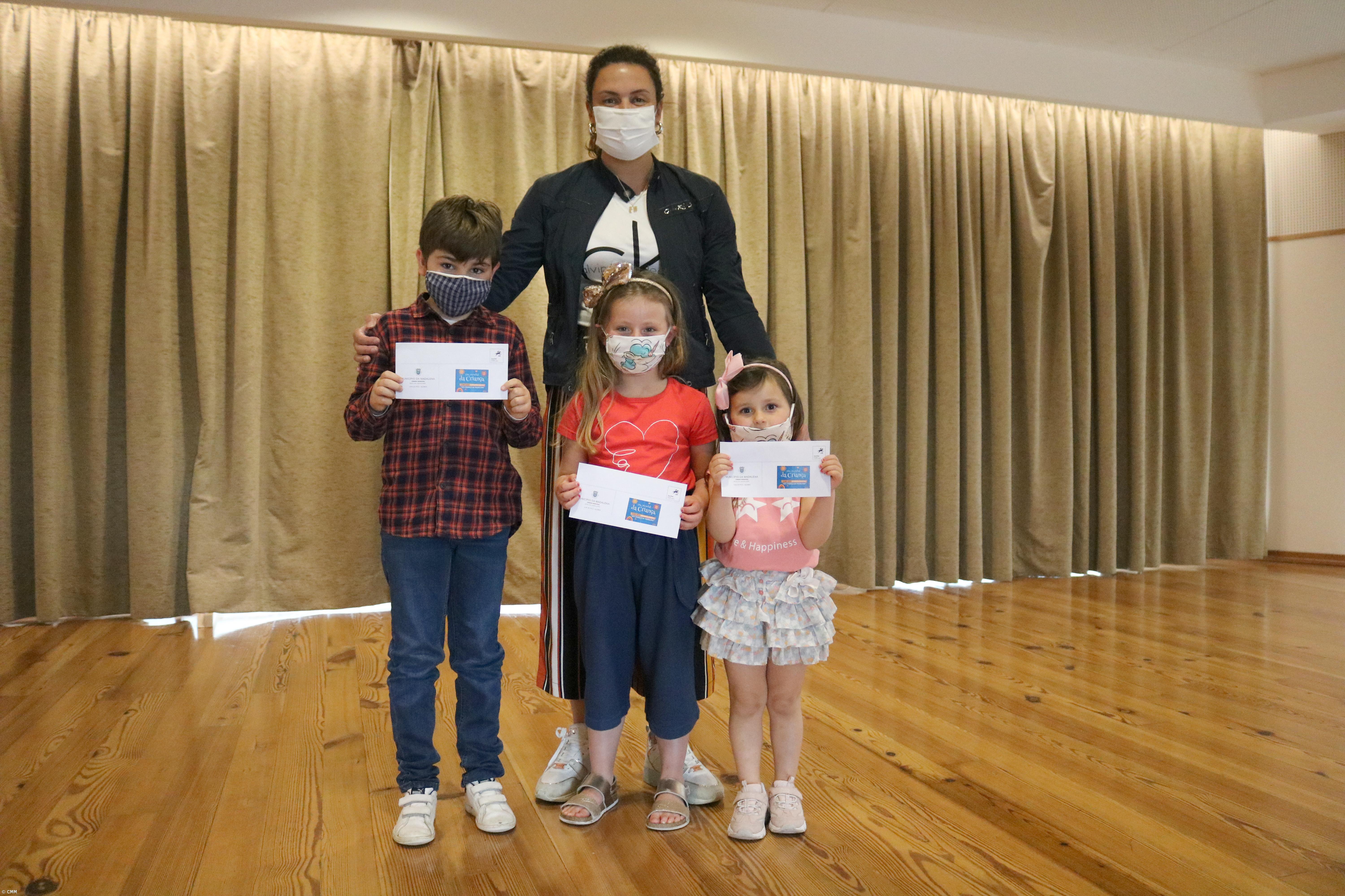 Autarquia da Madalena entrega prémios do concurso do Dia da Criança  – Imagem 1