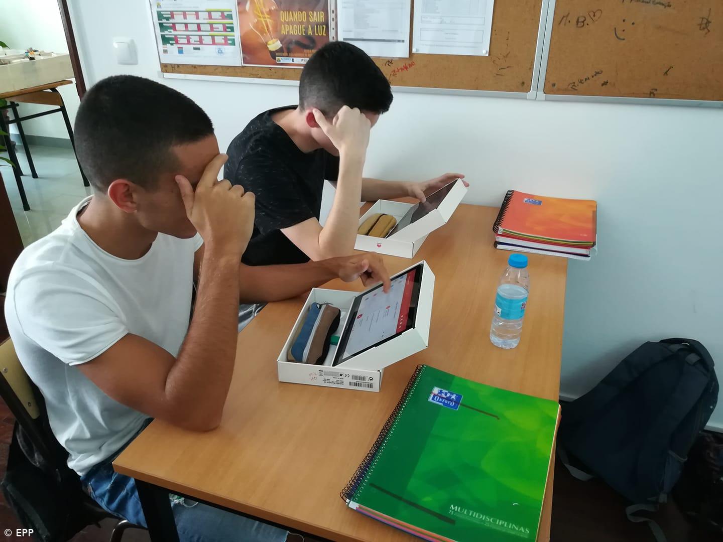 Escolas profissionais alertam para formação de mais quadros superiores do que intermédios – Imagem 1