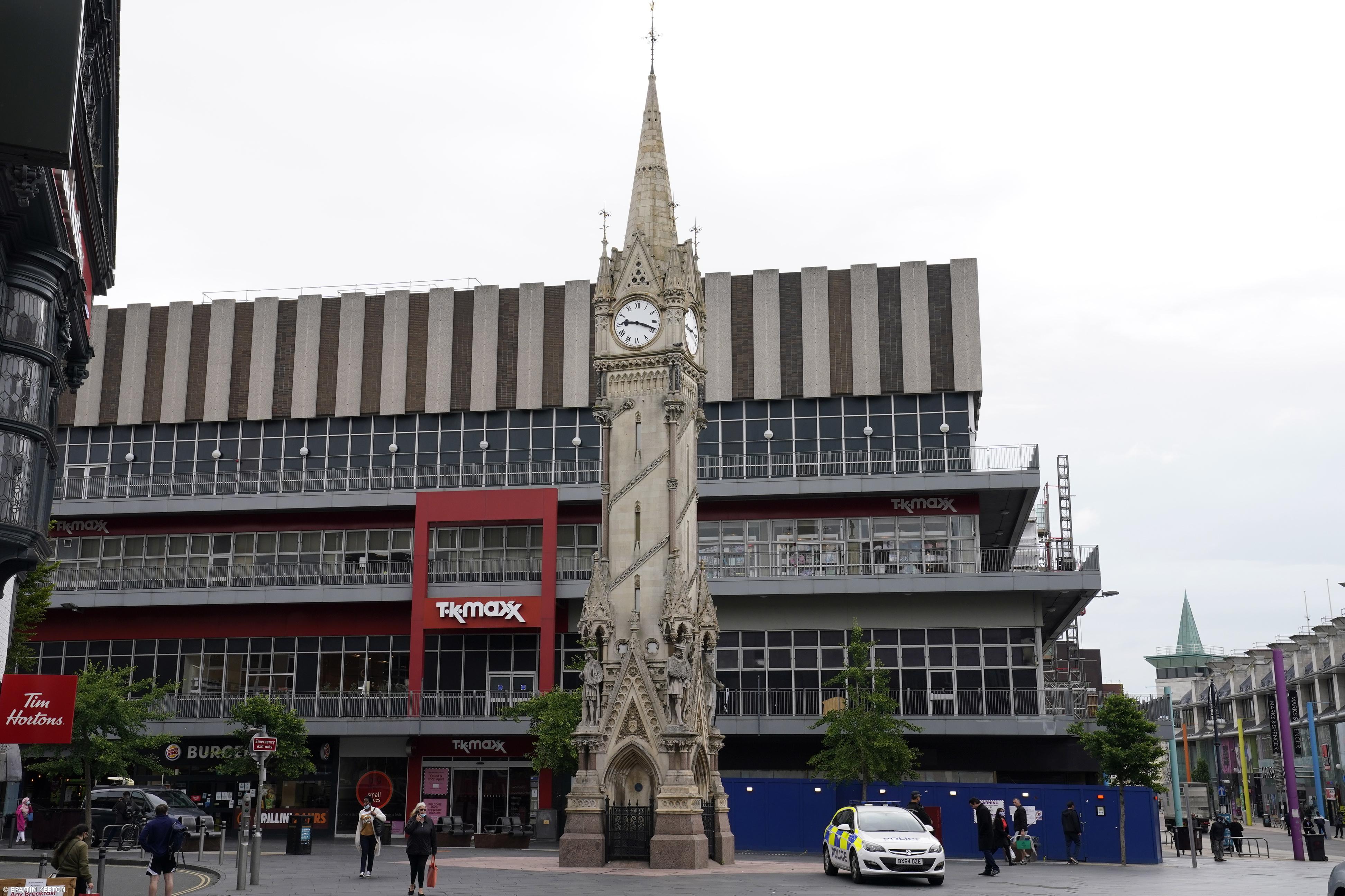 Cidade inglesa de Leicester em confinamento local para combater surto – Imagem 1