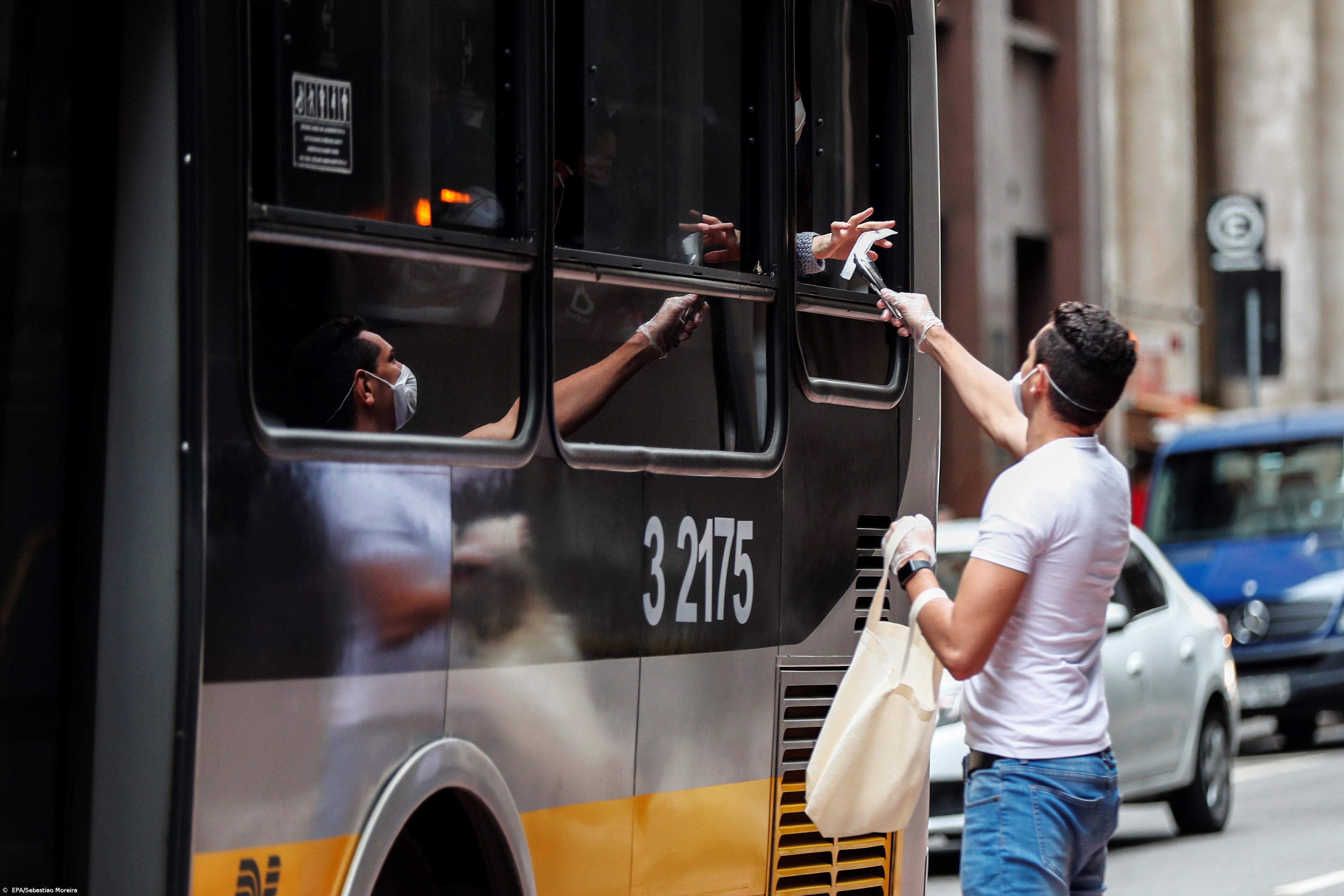 Brasil com 24.605 novos casos e 462 mortes nas últimas 24 horas – Imagem 1