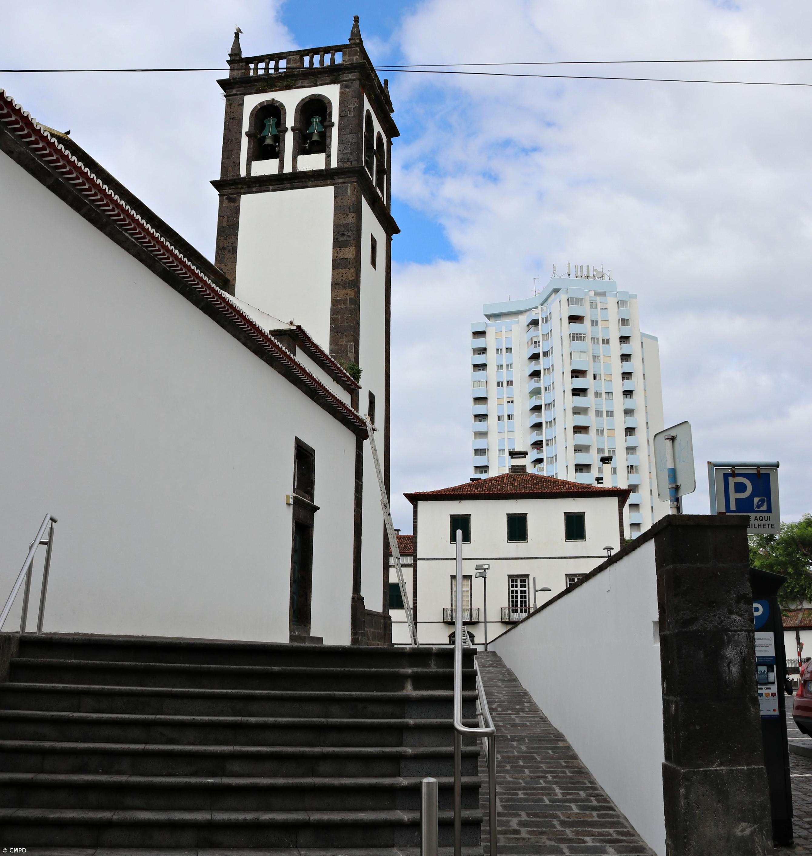 Concluída rampa de acesso à Igreja de São Pedro – Imagem 1