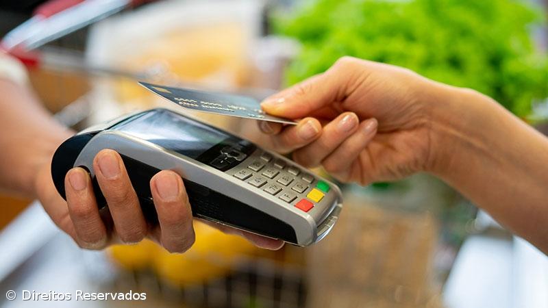 Montante máximo para pagamentos “sem contacto” vai continuar a ser 50 euros – Imagem 1