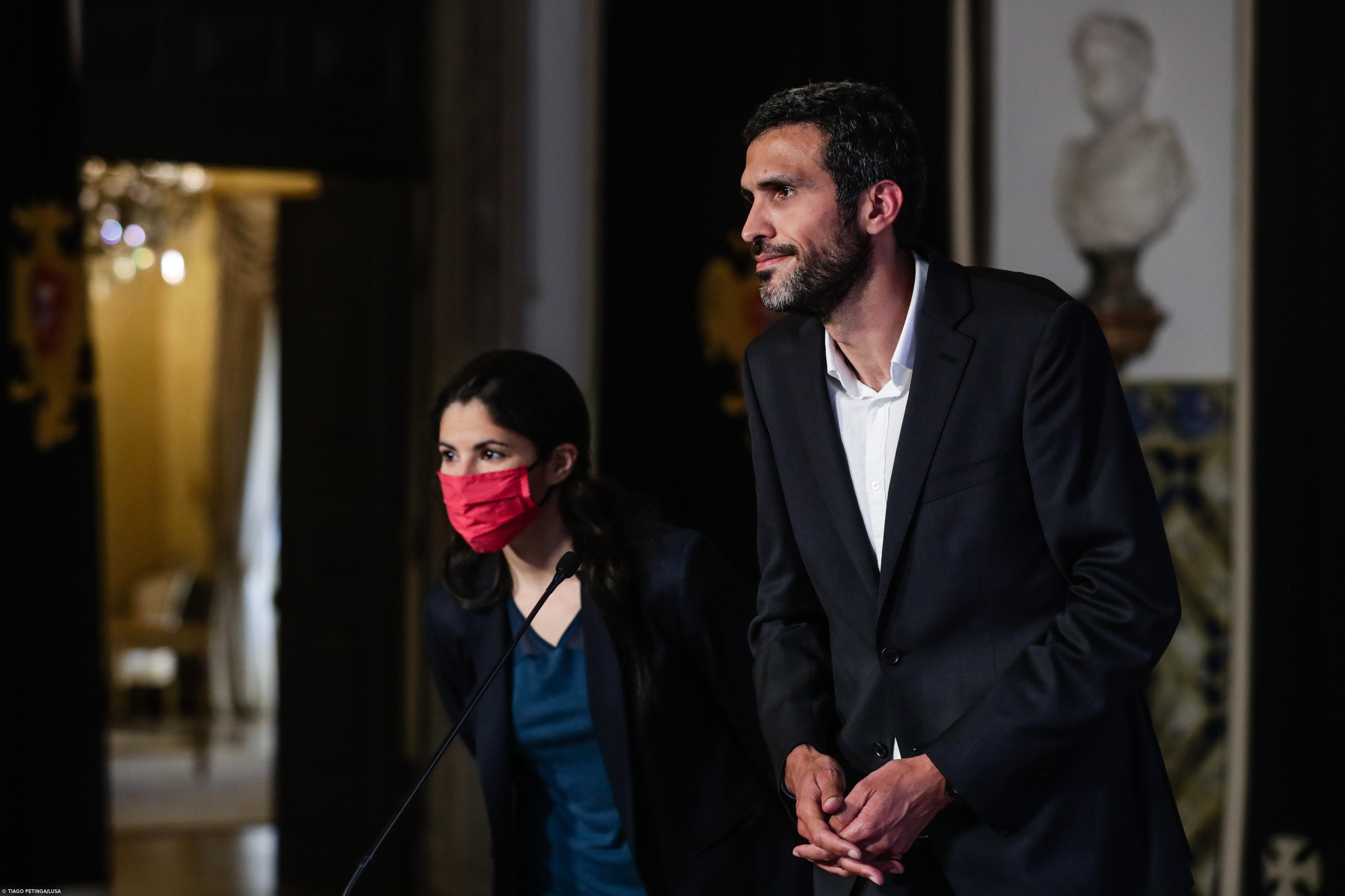 BE também defende eleições nos Açores no dia 25 de outubro – Imagem 1