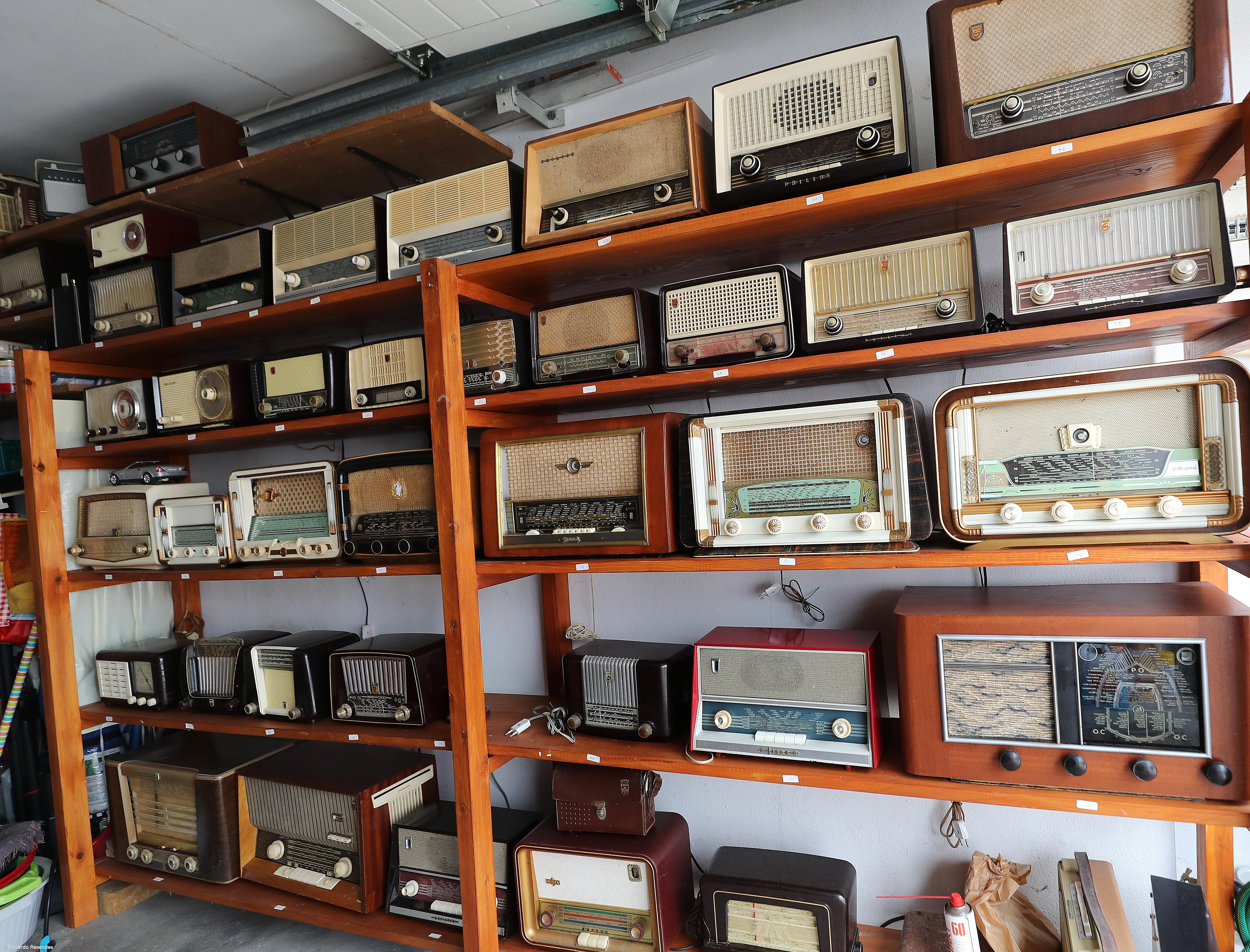 Colecionador de rádios antigos sonha com exposição – Imagem 1