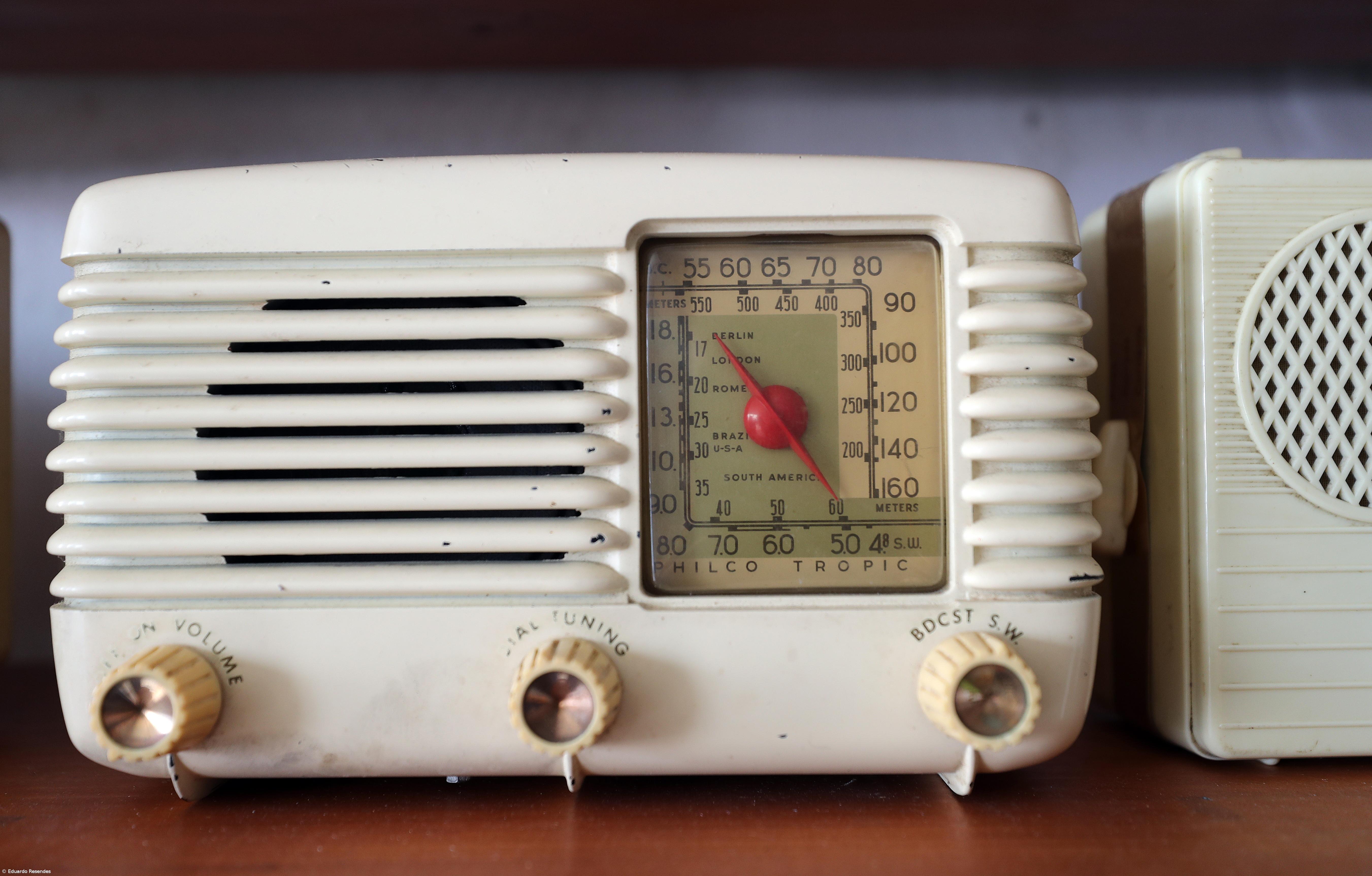 Colecionador de rádios antigos sonha com exposição – Imagem 8