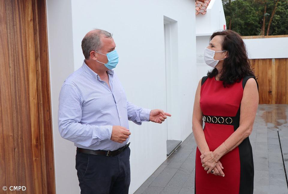Presidente da Câmara de Ponta Delgada visita novo empreendimento turístico  – Imagem 1