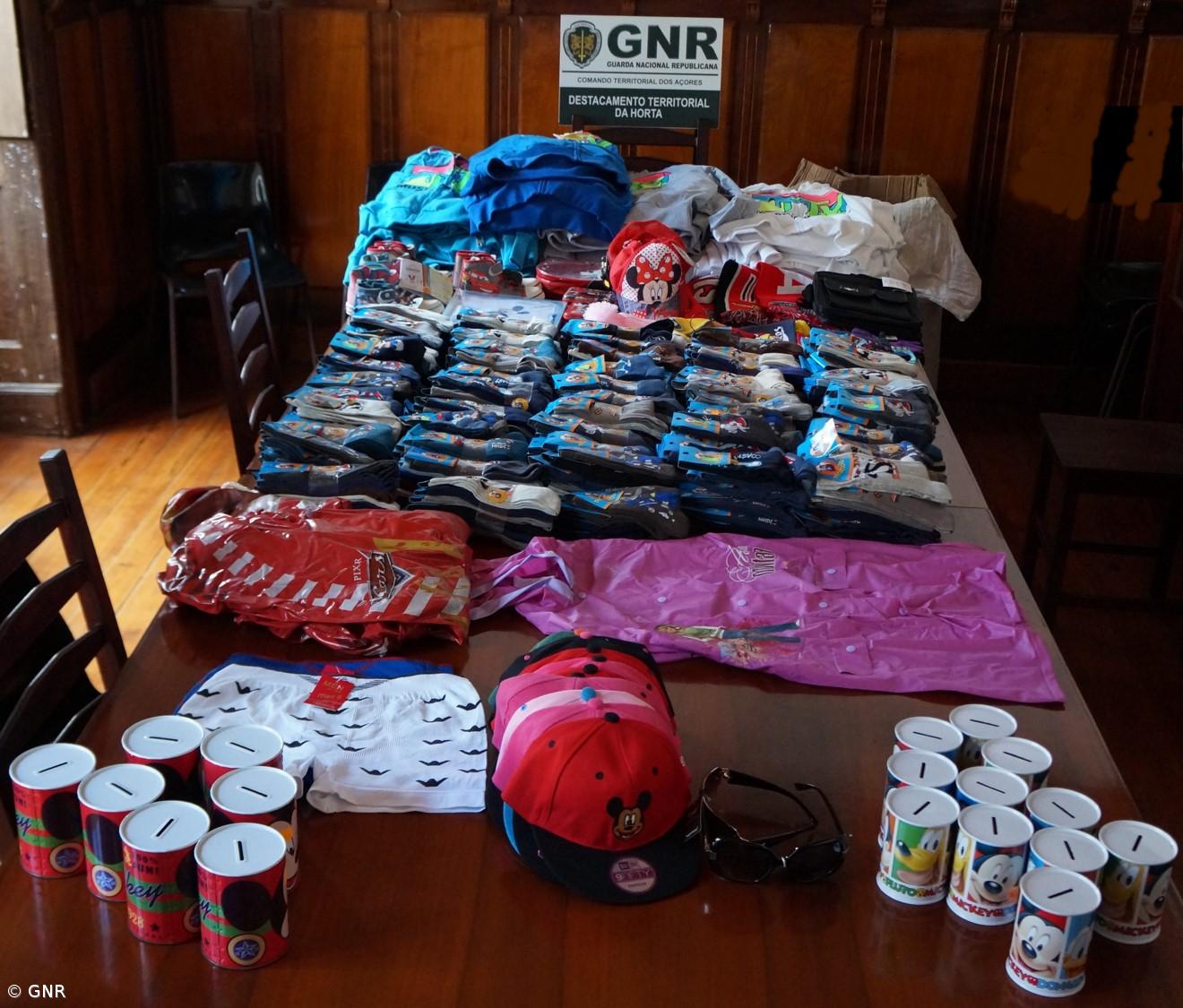 Apreensão de 400 artigos contrafeitos na ilha do Faial – Imagem 1