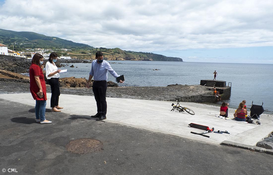Autarca da Lagoa visita obras na orla costeira – Imagem 1