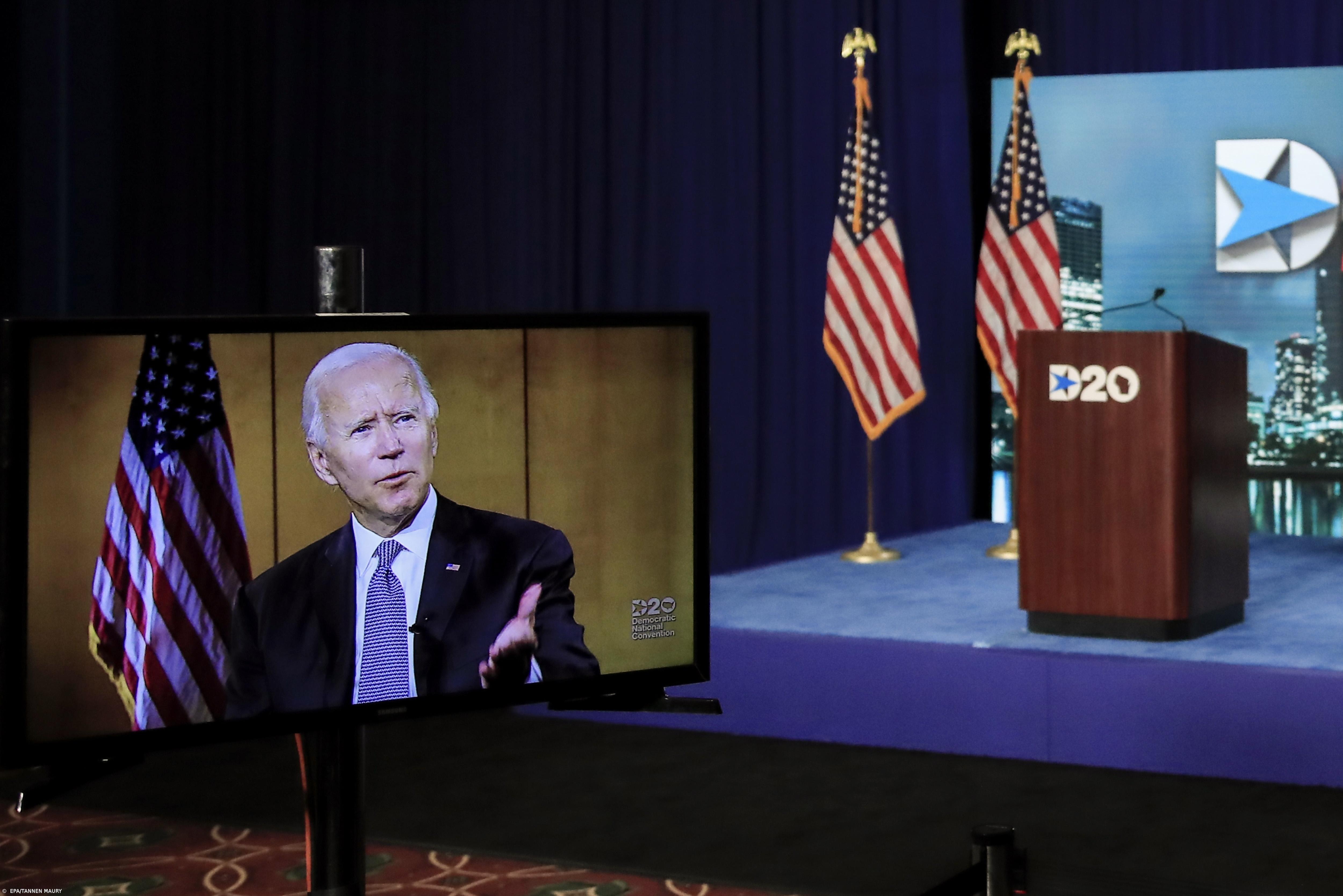 Biden iniciou dia eleitoral com visita à campa do filho Beau – Imagem 1