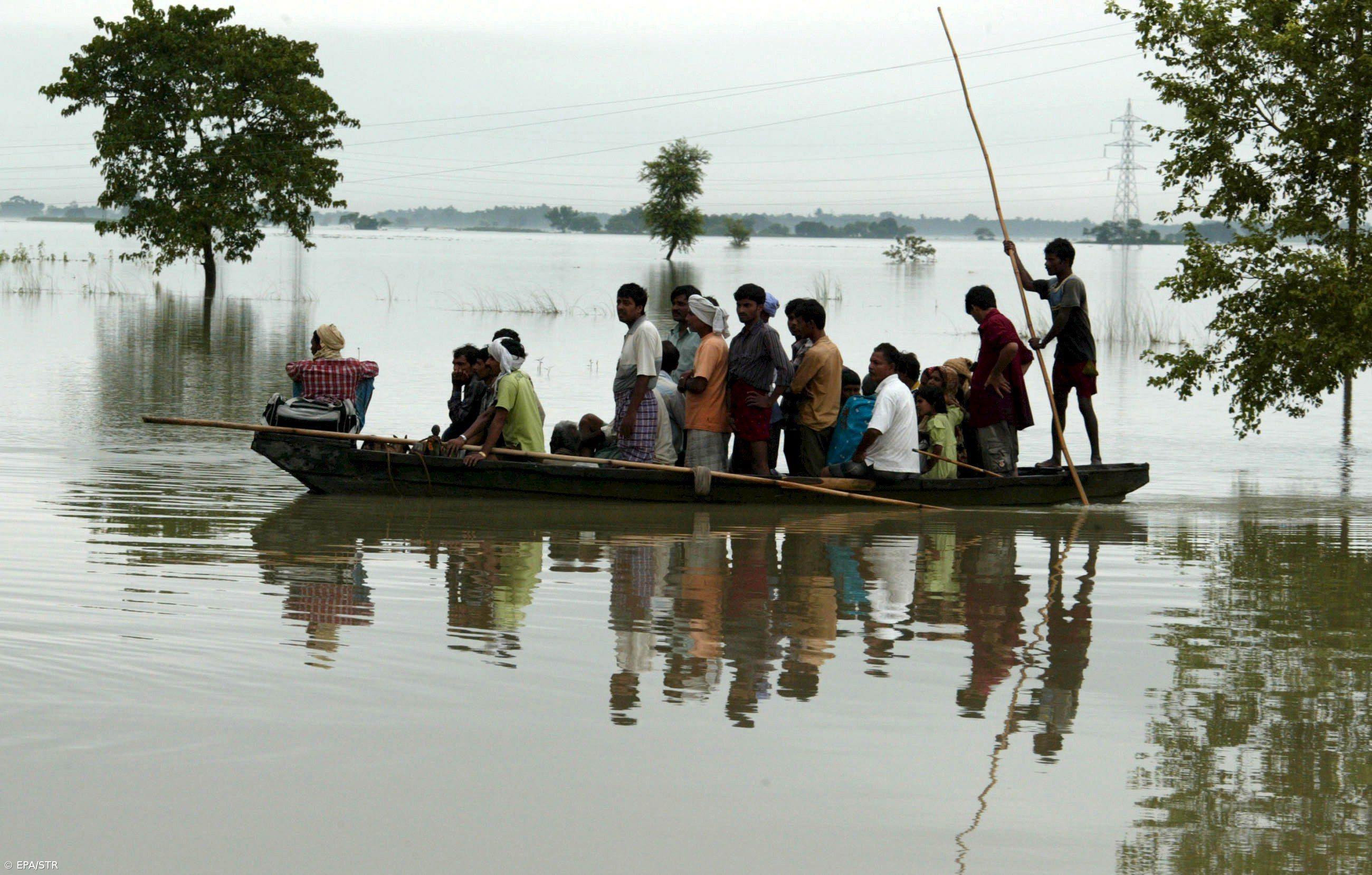 Pelo menos 30 mortos e 50 desaparecidos devido às fortes chuvas na Índia – Imagem 1