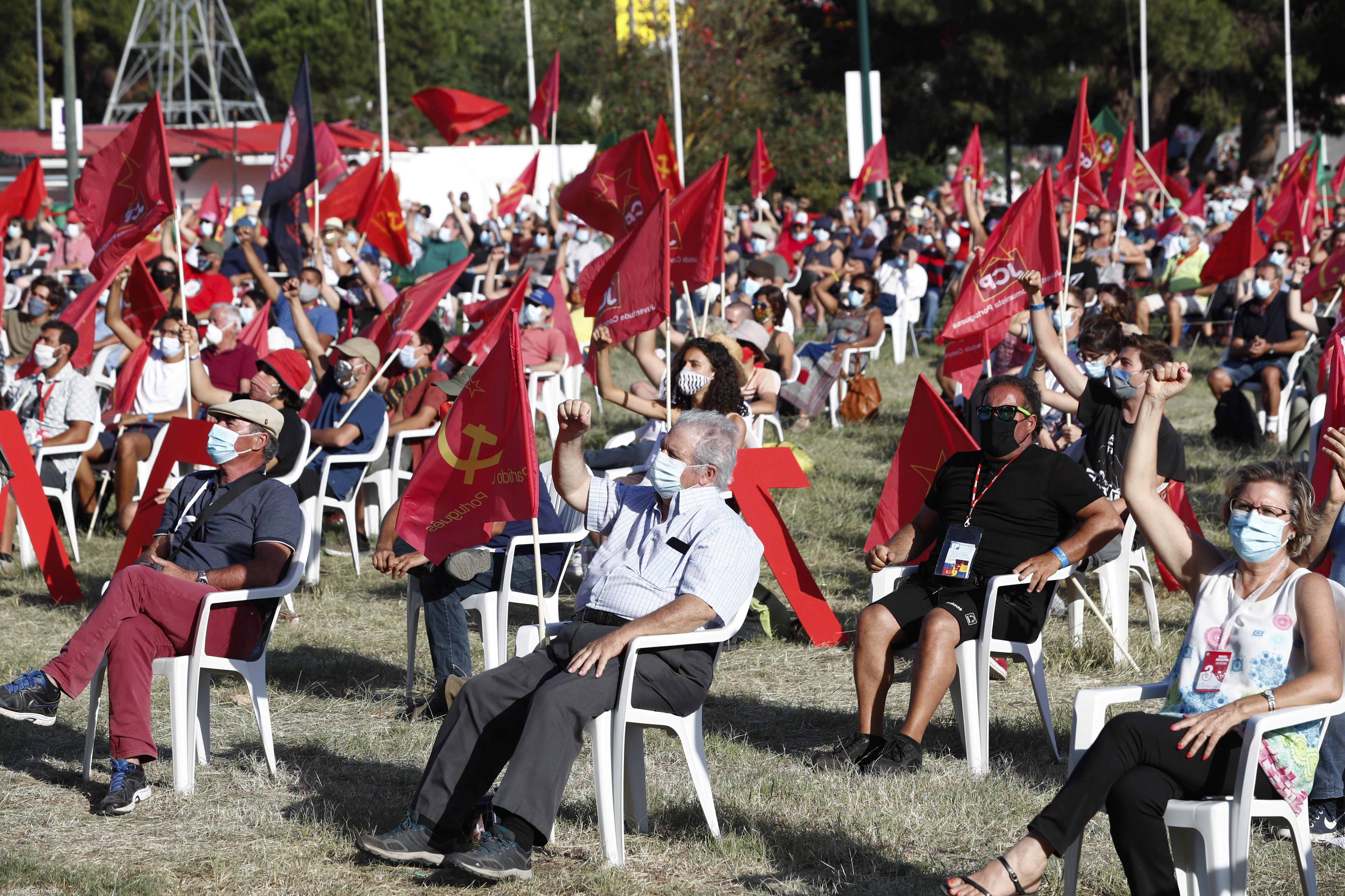 Avante!: Jovens democratas-cristãos pedem fiscalização ao recinto comunista – Imagem 3