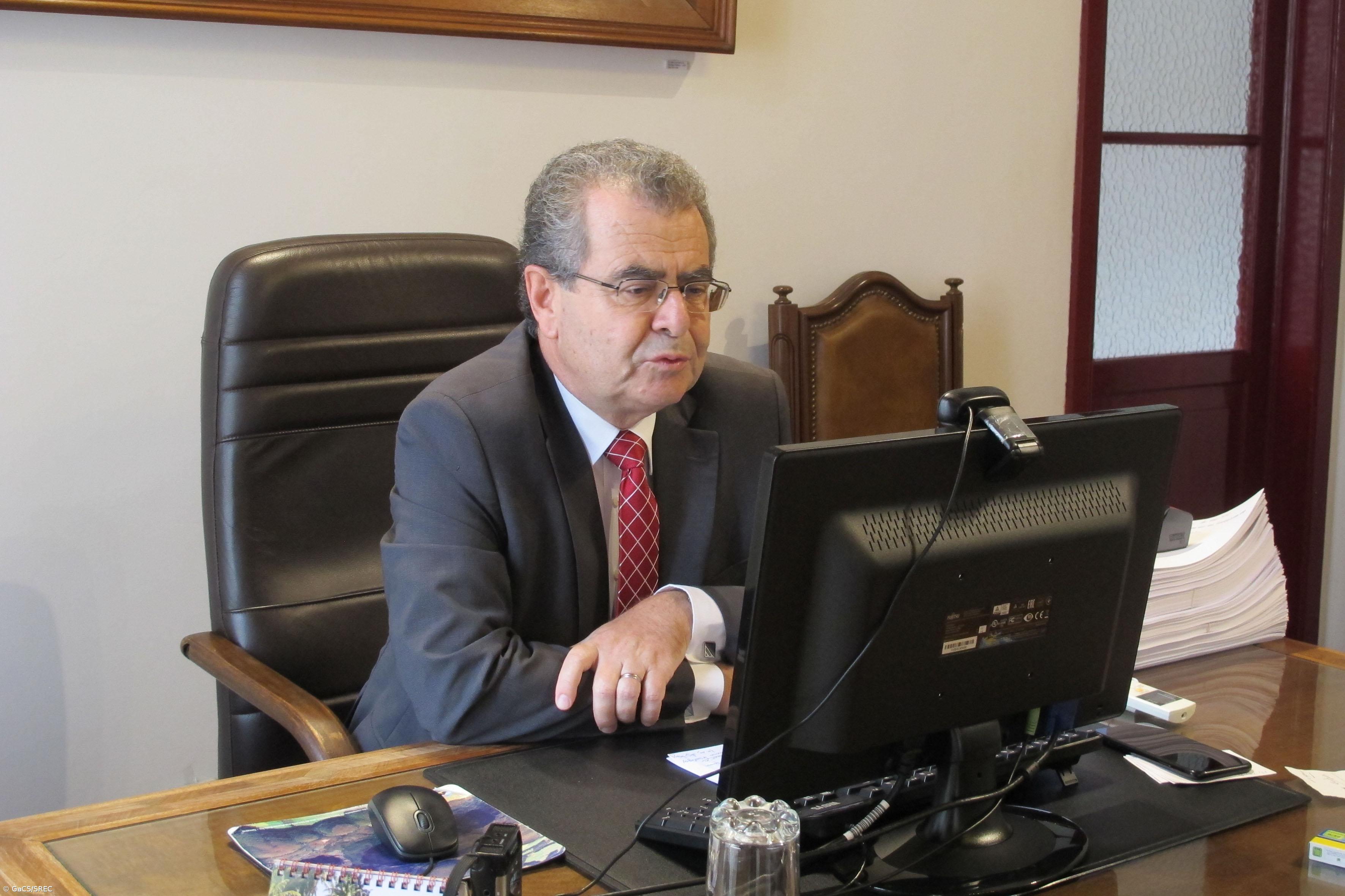 Independentismo foi a “causa principal” da institucionalização da autonomia dos Açores, diz Avelino Menezes – Imagem 1