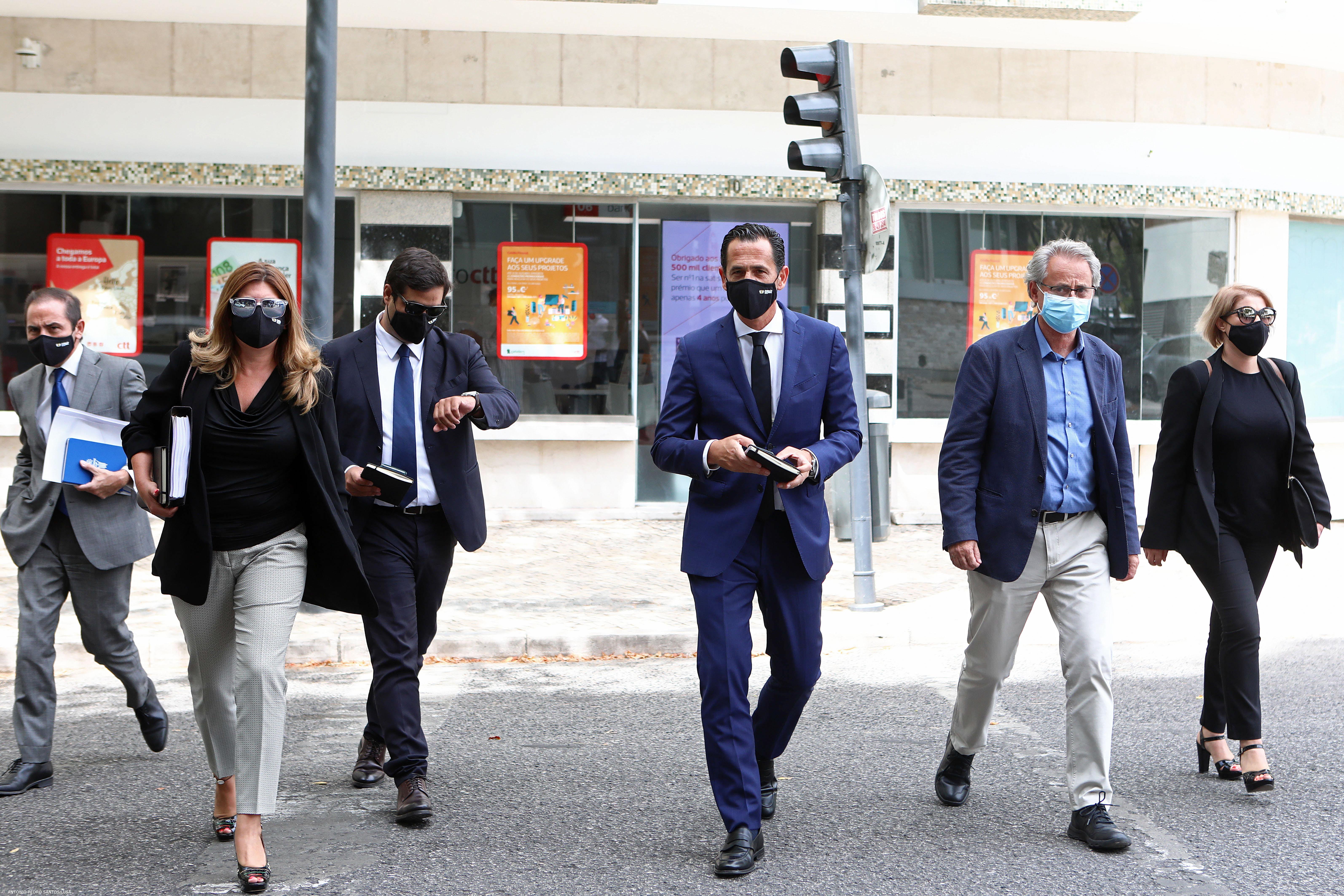 Liga e médicos dos clubes mantêm confiança nos procedimentos no futebol – Imagem 1