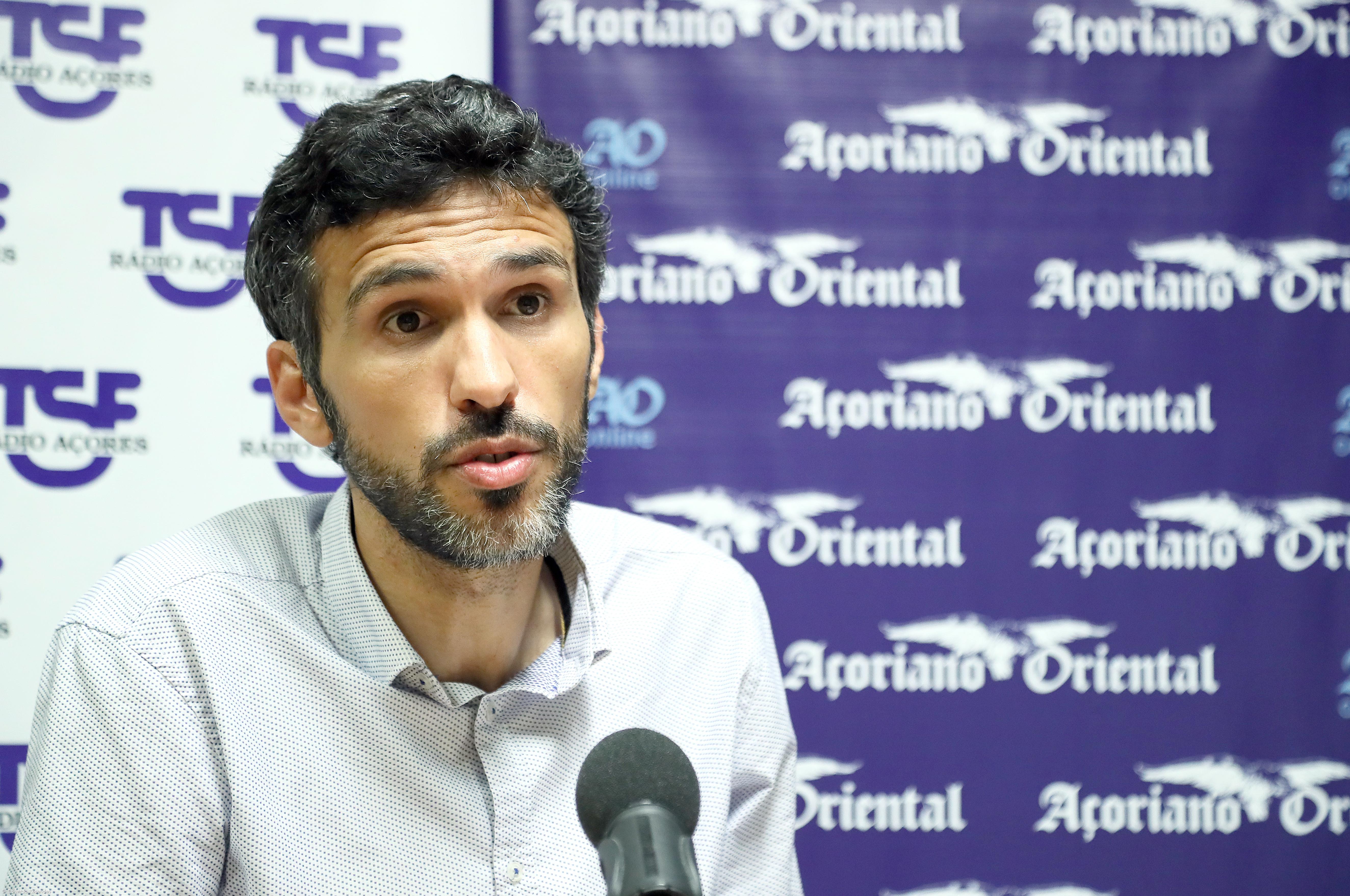 Maiorias absolutas do PS não têm sido “fonte de estabilidade”, diz BE – Imagem 1