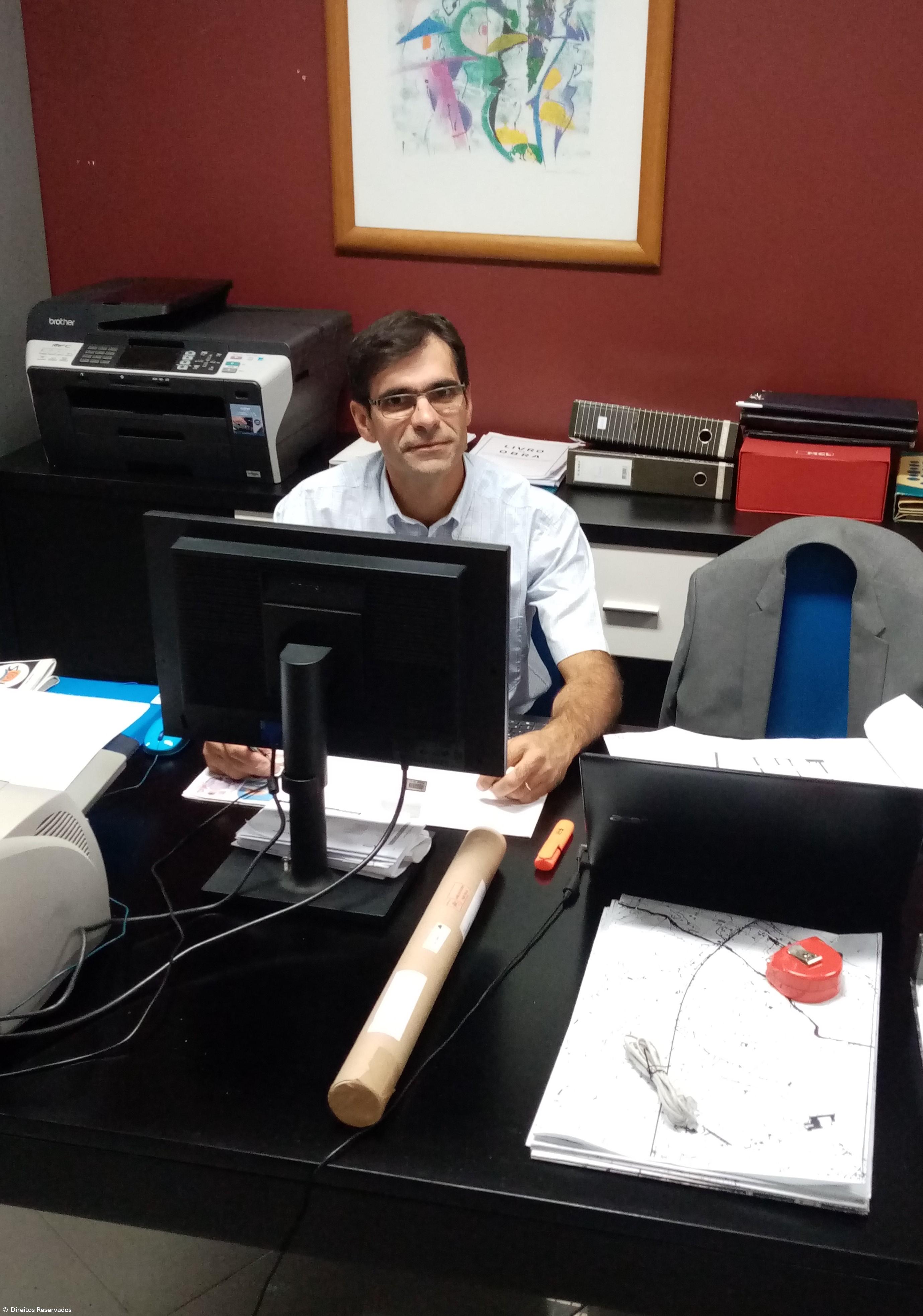 Tenho um especial apreço pela palavra “construir”  - Carlos Furtado – Imagem 1