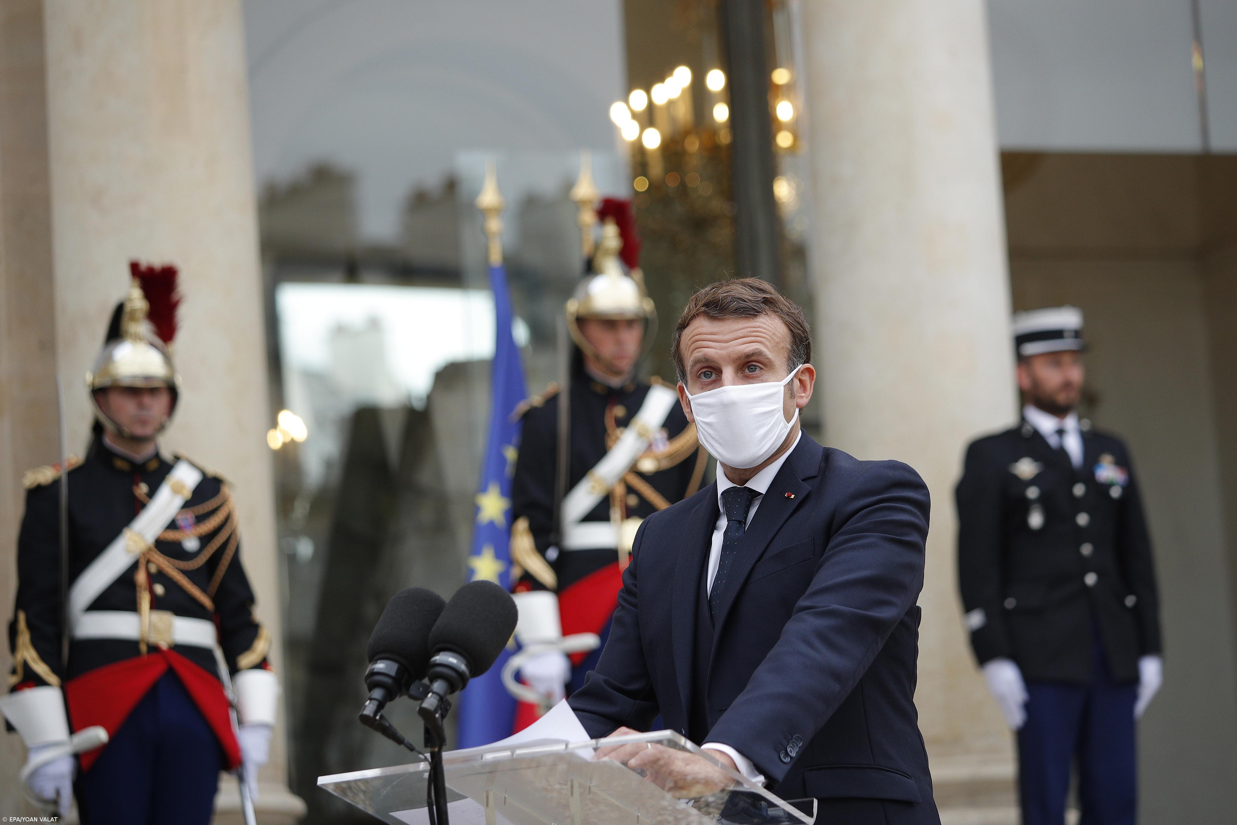 Escolas reabrem em França com medidas reforçadas devido à pandemia e a ataques terroristas – Imagem 1
