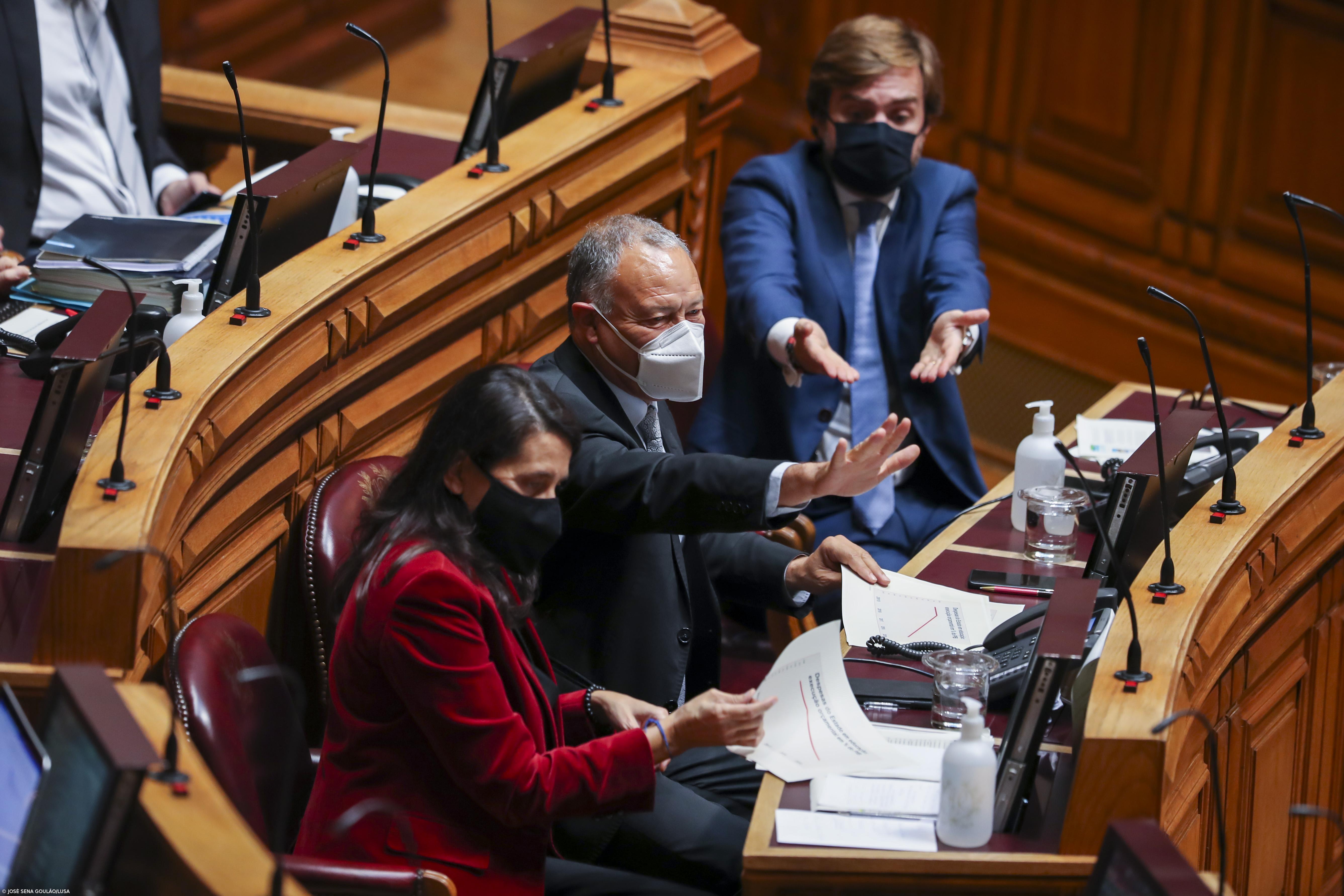 PSD reitera que não participa na revisão constitucional do Chega e apresenta projeto “mais tarde” – Imagem 1