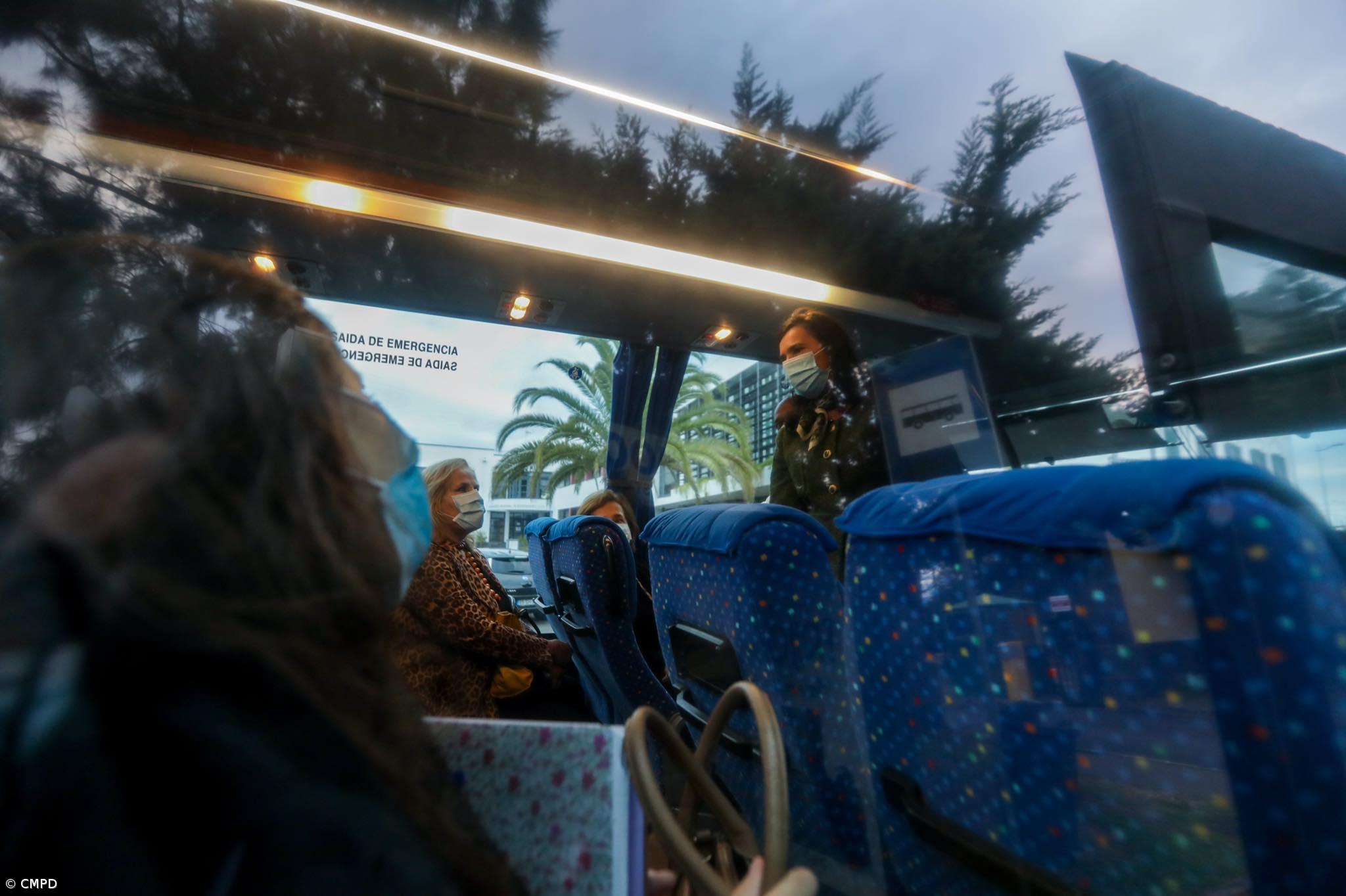 Câmara de Ponta Delgada assegura serviço de 'shuttle' entre a residência universitária e a academia  – Imagem 2