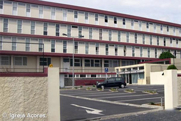 Governo dos Açores determina encerramento de Colégio de São Francisco  Xavier – Imagem 1