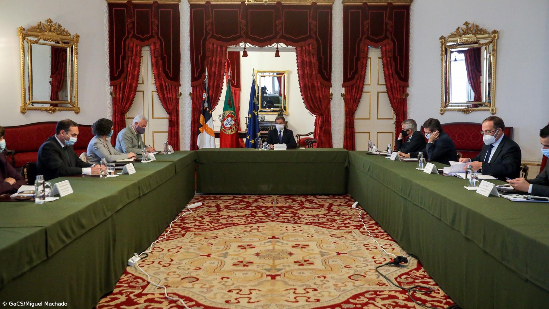 Açores sem tolerância de ponto nas próximas vésperas de feriado – Imagem 1