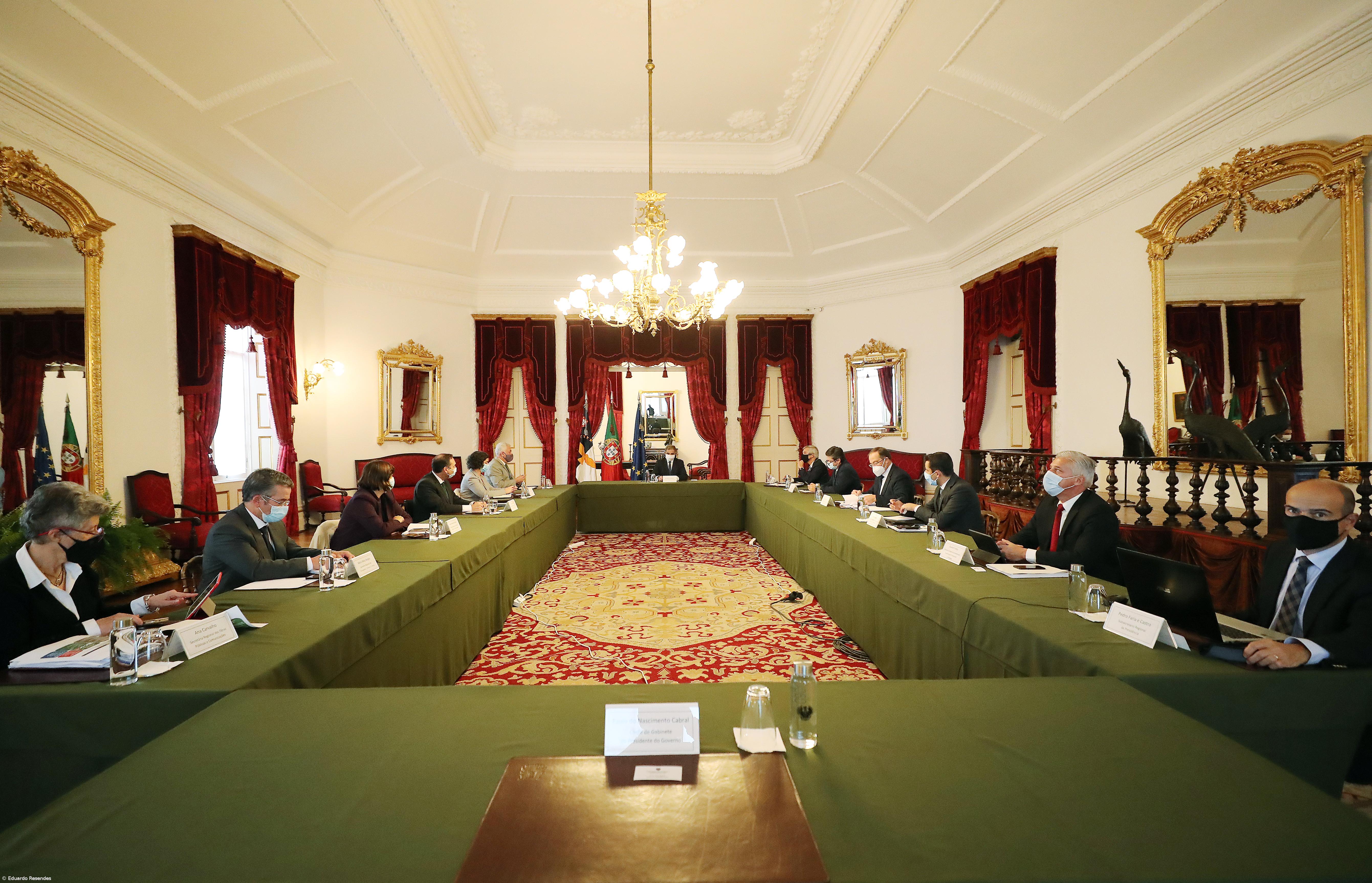 Eleições nos Açores resultaram numa 'geringonça' regional à direita – Imagem 1