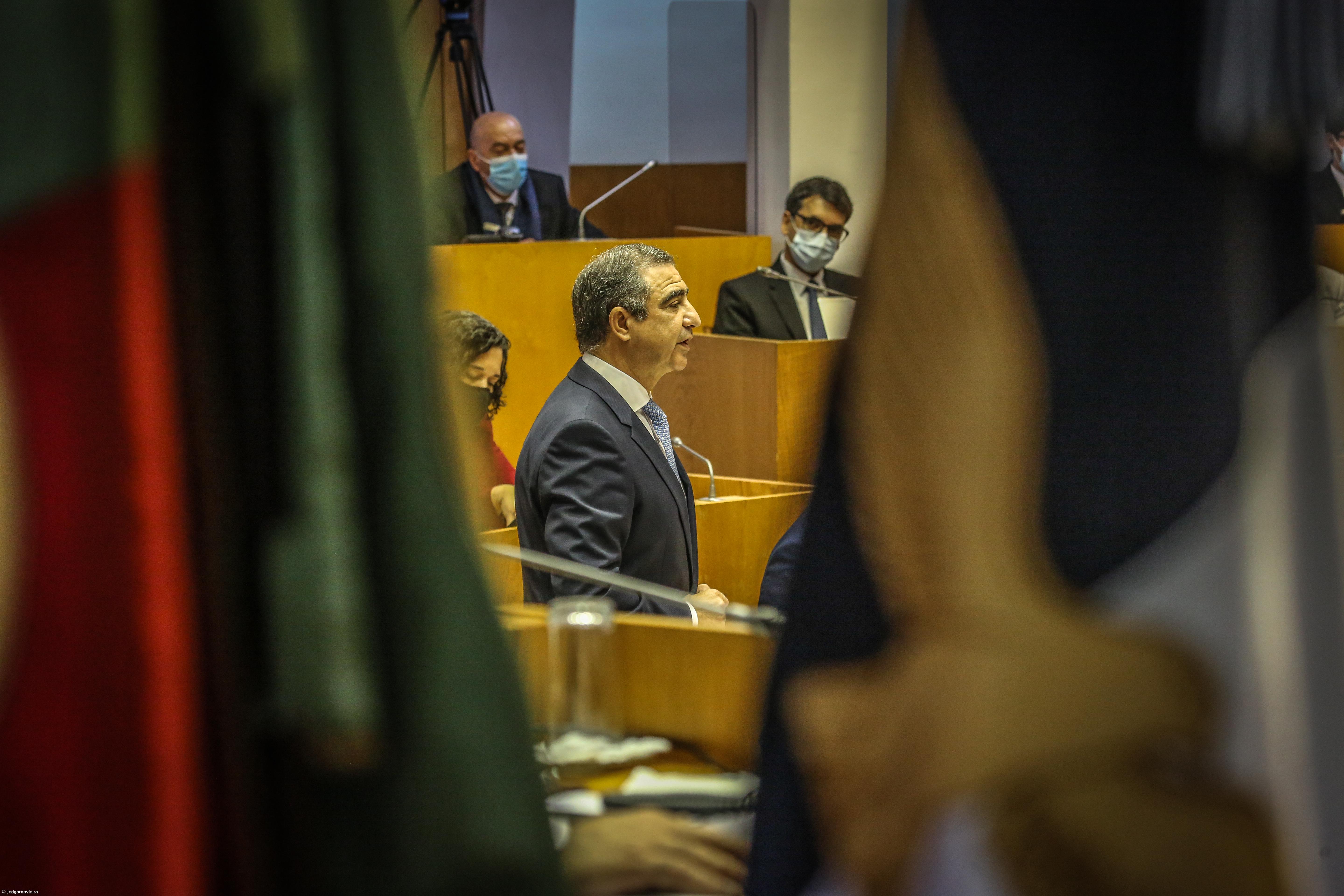 Bolieiro sugere debate anual no parlamento sobre estado da região – Imagem 1