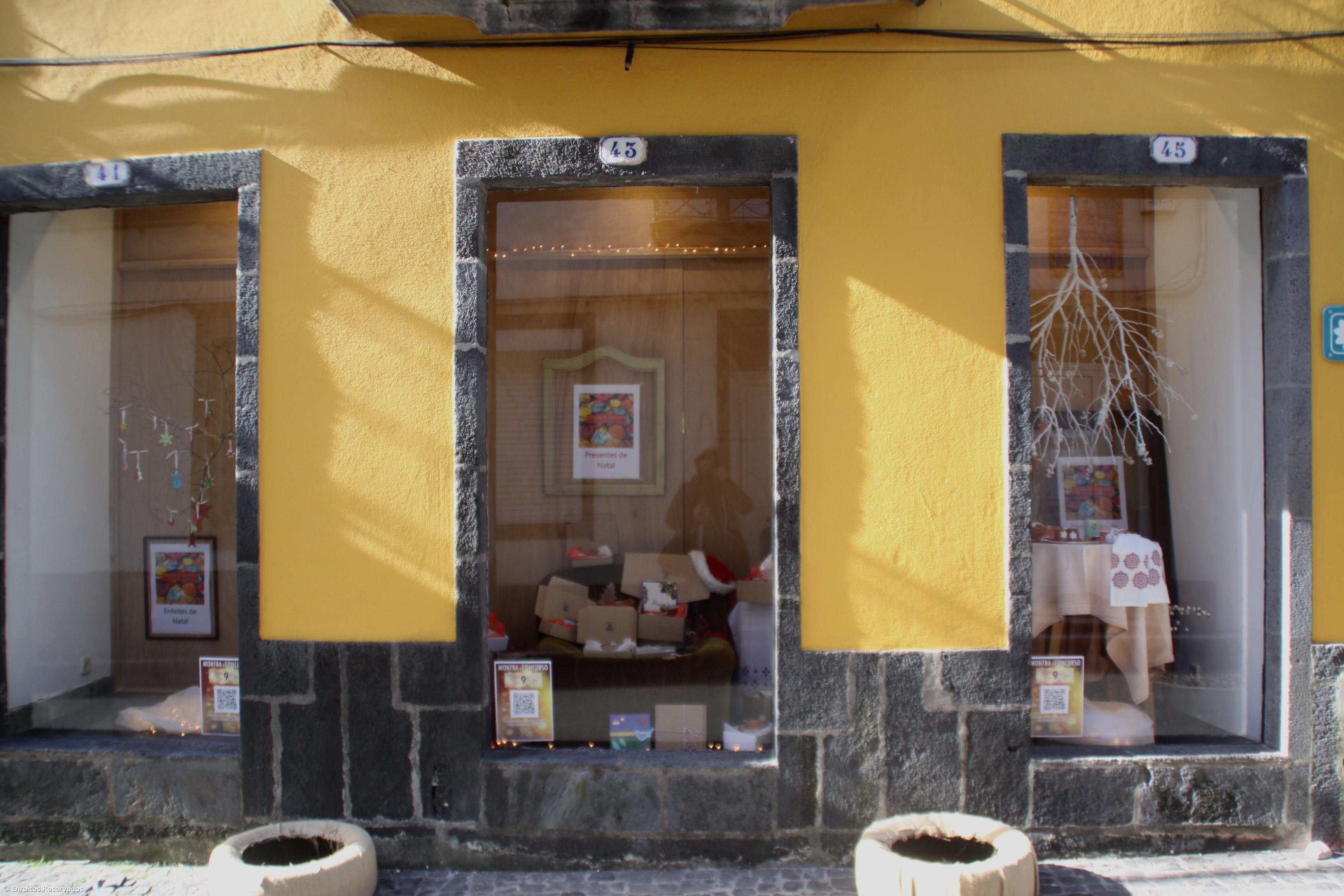 Retrosaria Pano P’ra Mangas vence concurso do montras em Ponta Delgada – Imagem 3