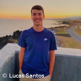 Alunos de diversas turmas dão os parabéns à sua escola – Imagem 5