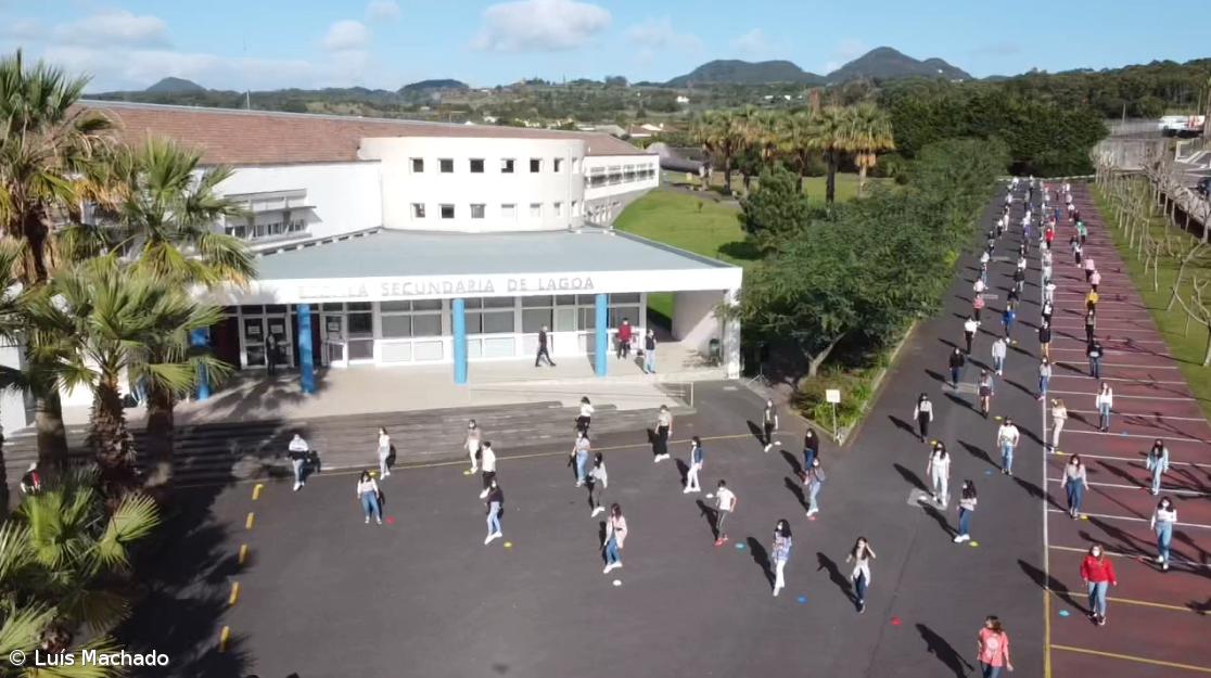 Momentos mágicos na ESL com dança global – Imagem 1