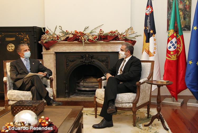 Executivo açoriano quer “controlar endividamento” com “racionalização” do setor público – Imagem 1