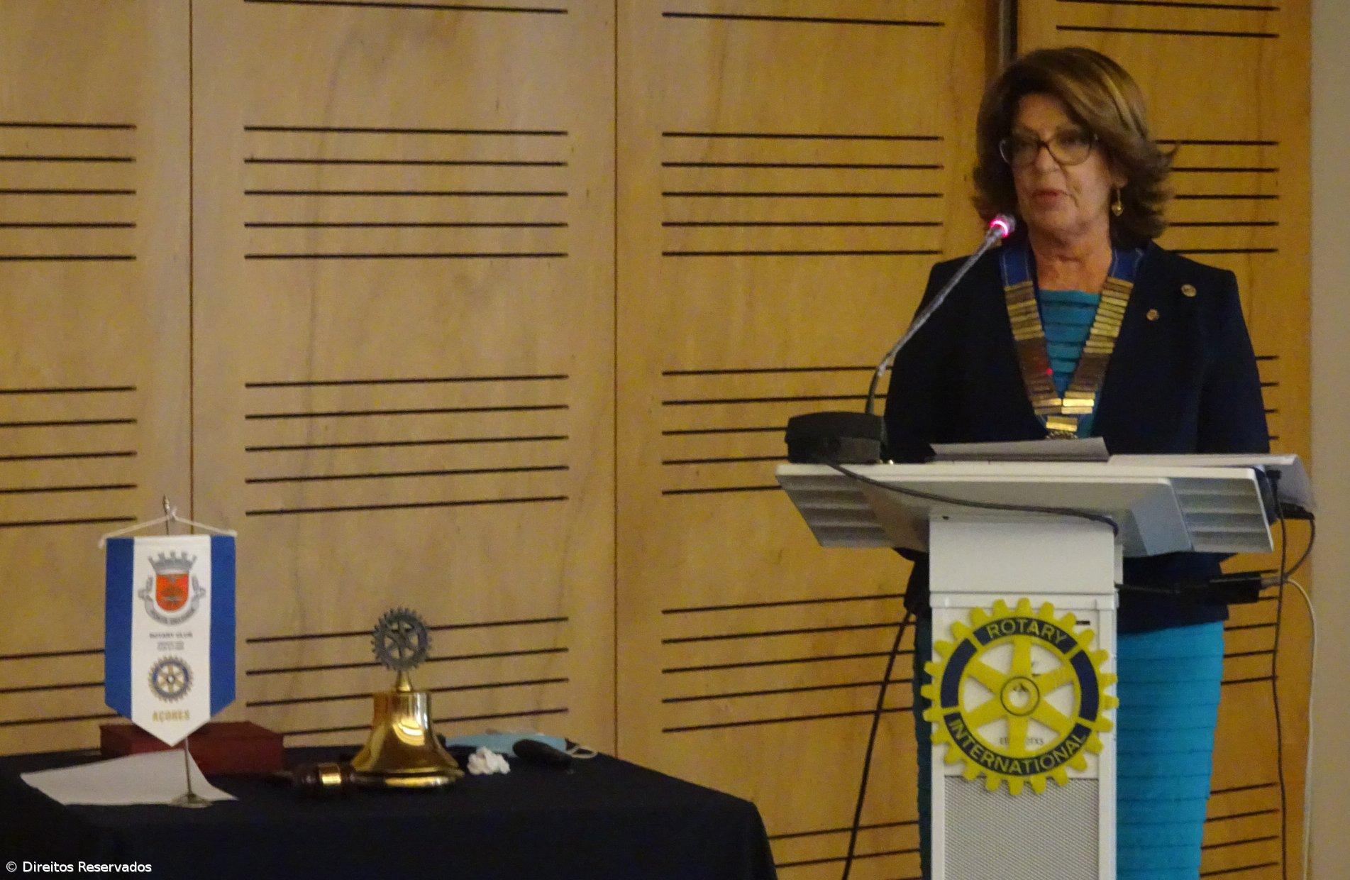 Rotary homenageia melhores alunos em reunião de Natal – Imagem 1