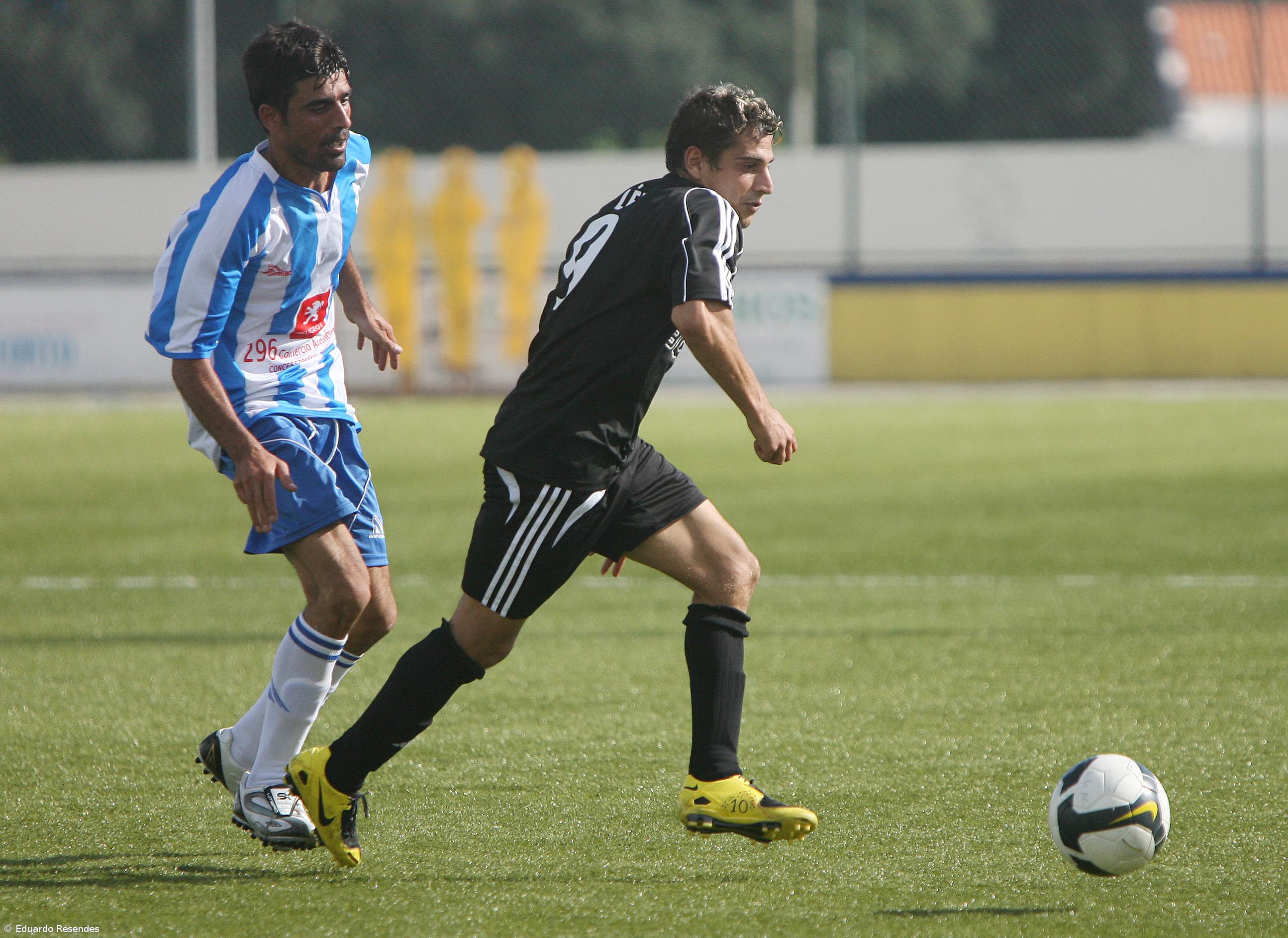 Capelense goleia na Vila Nova e assume liderança do campeonato – Imagem 1