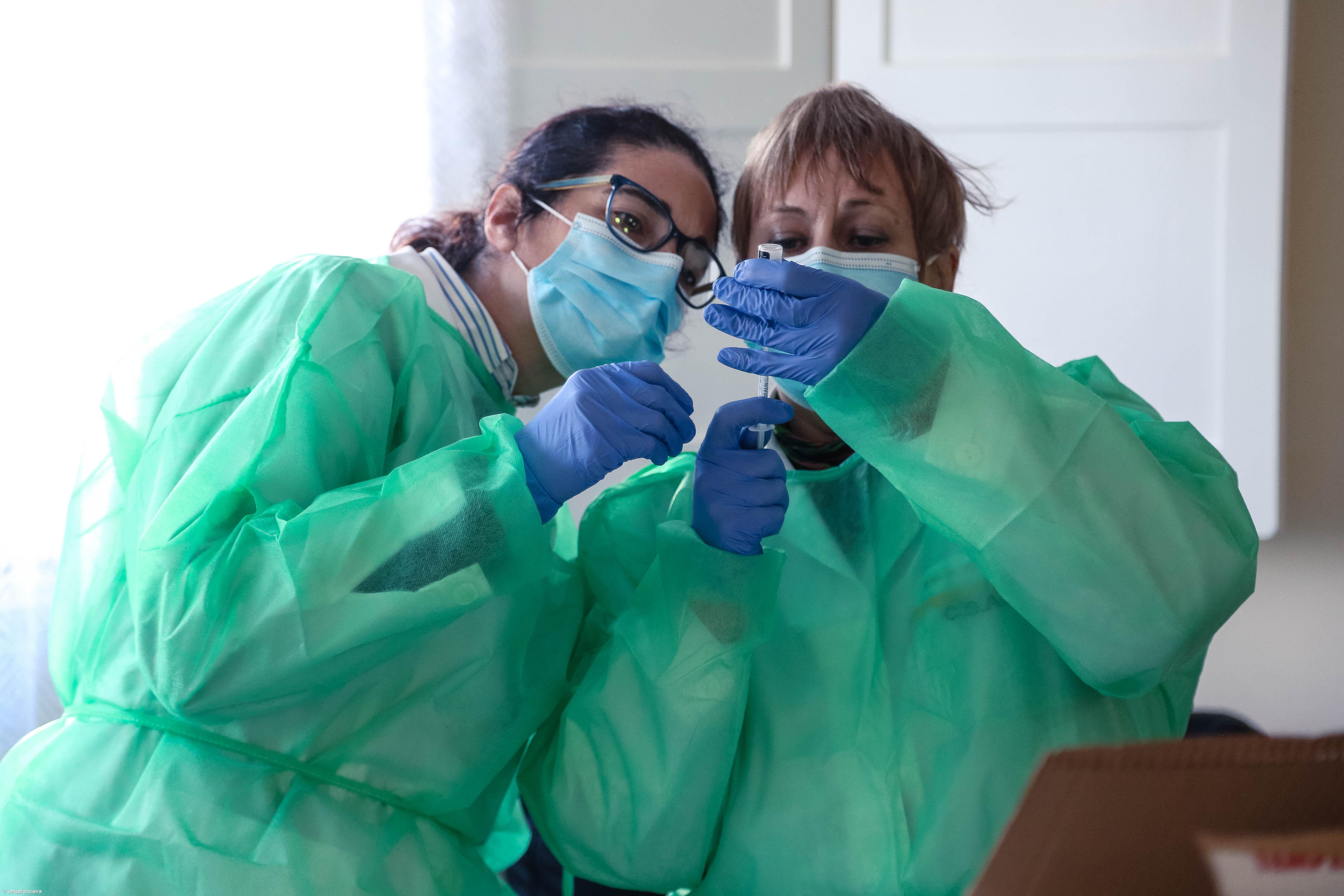 Açores estimam receber perto de 100 mil vacinas em maio e junho – Imagem 1