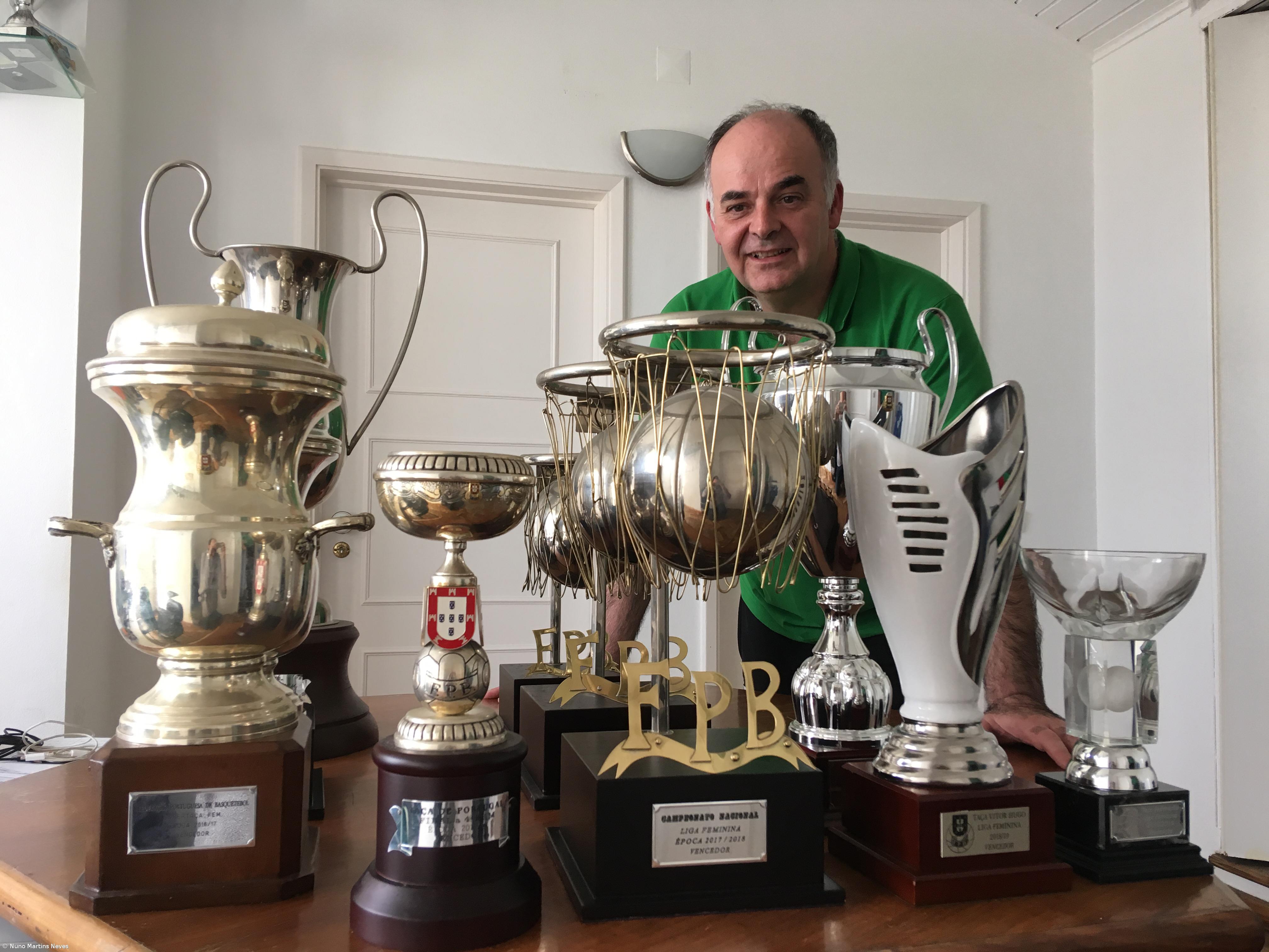 “Quando falei com o senhor Simões, ele entregou-me os estatutos do clube, um carimbo e uma conta com 100 e tal escudos” – Imagem 1