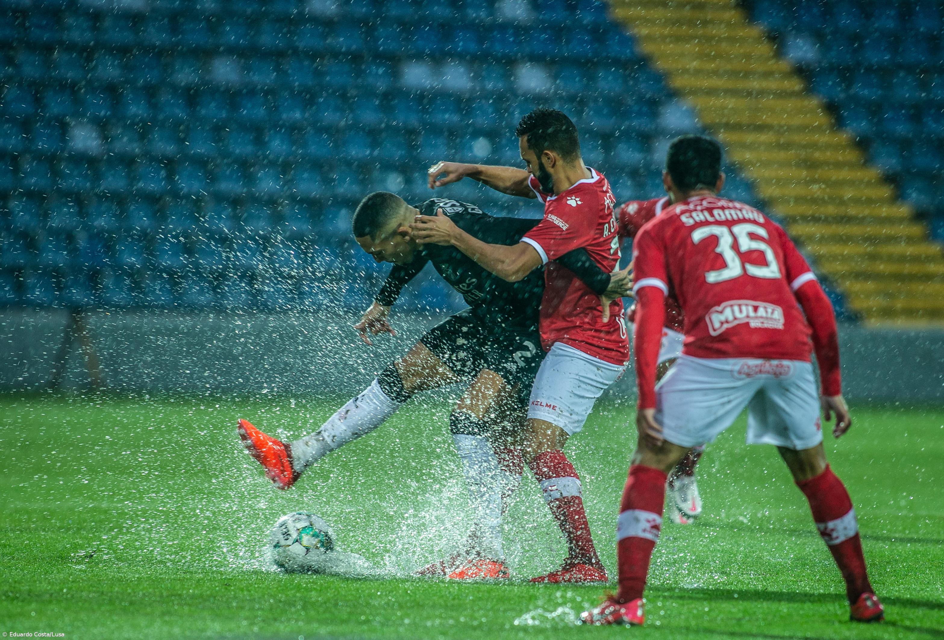 Jogo Santa Clara-Benfica será retomado às 16h00 desta segunda-feira – Imagem 3