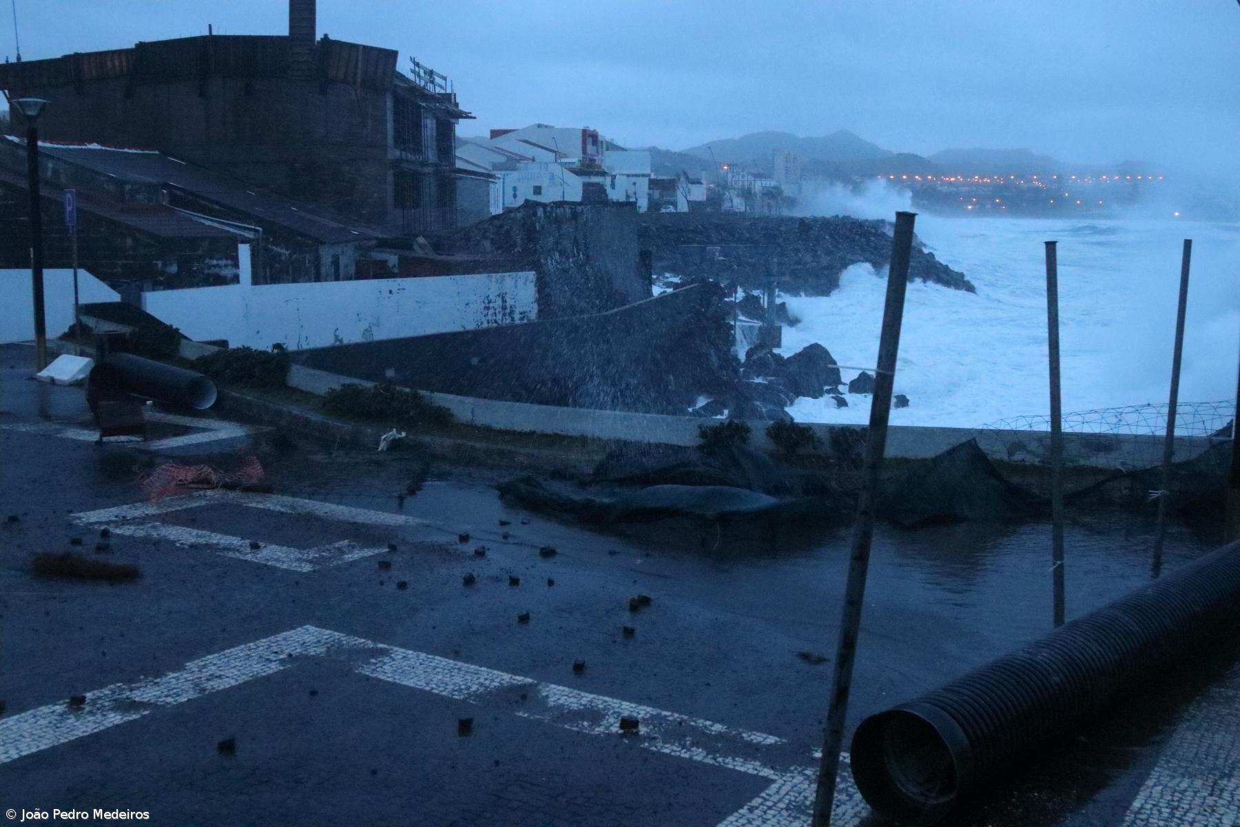 Reclamada obra de reforço da proteção da Avenida do Mar – Imagem 2