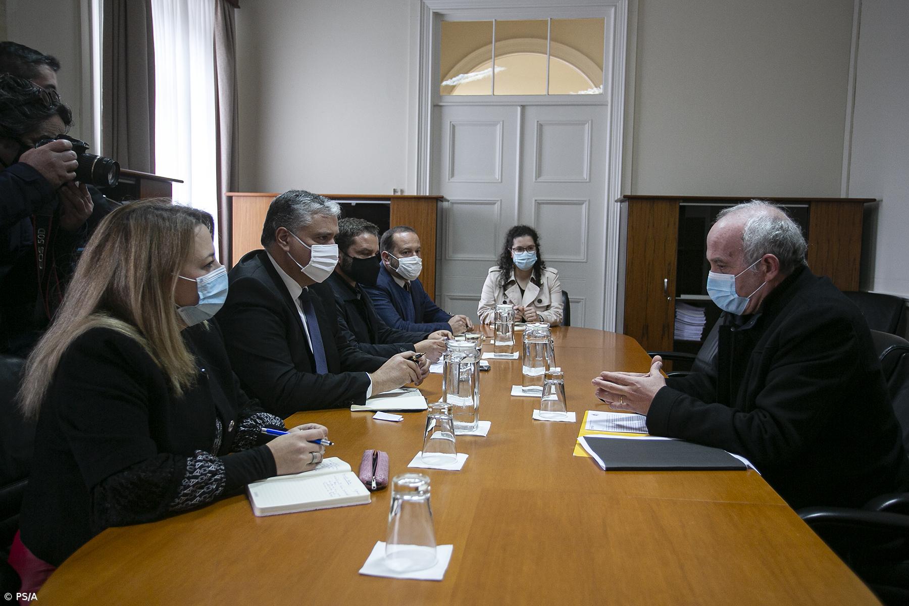 PS/Açores preocupado com efeitos da pandemia nos profissionais do turismo – Imagem 2